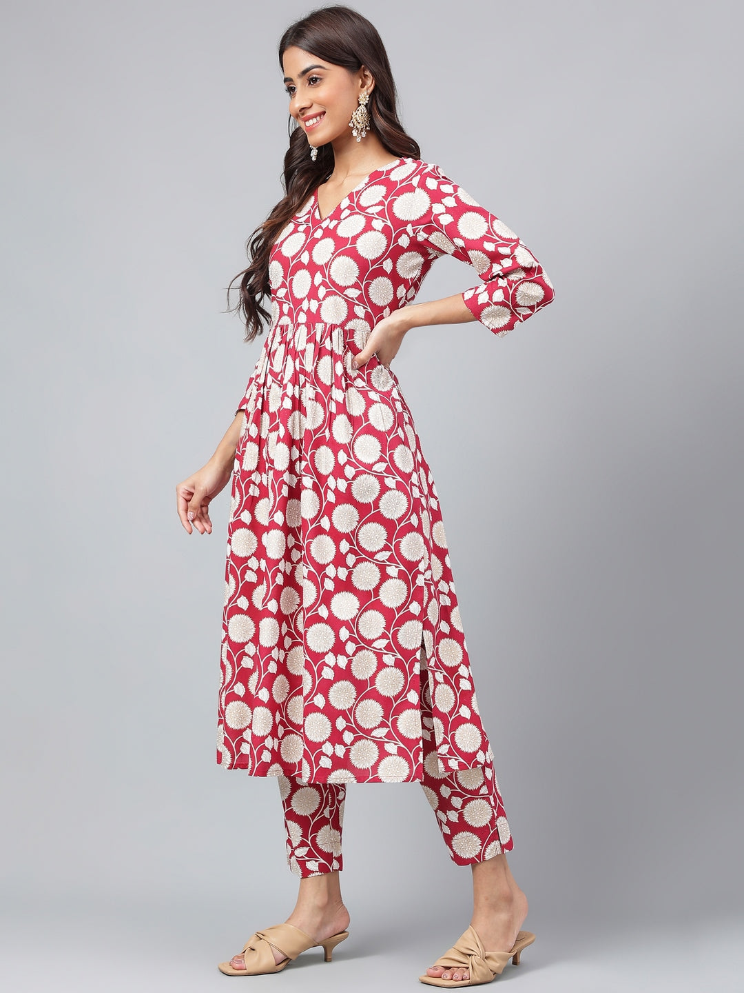 Janasya Women's Maroon Cotton Floral Printed Gathered Casual Kurta Set | Swadesiicart