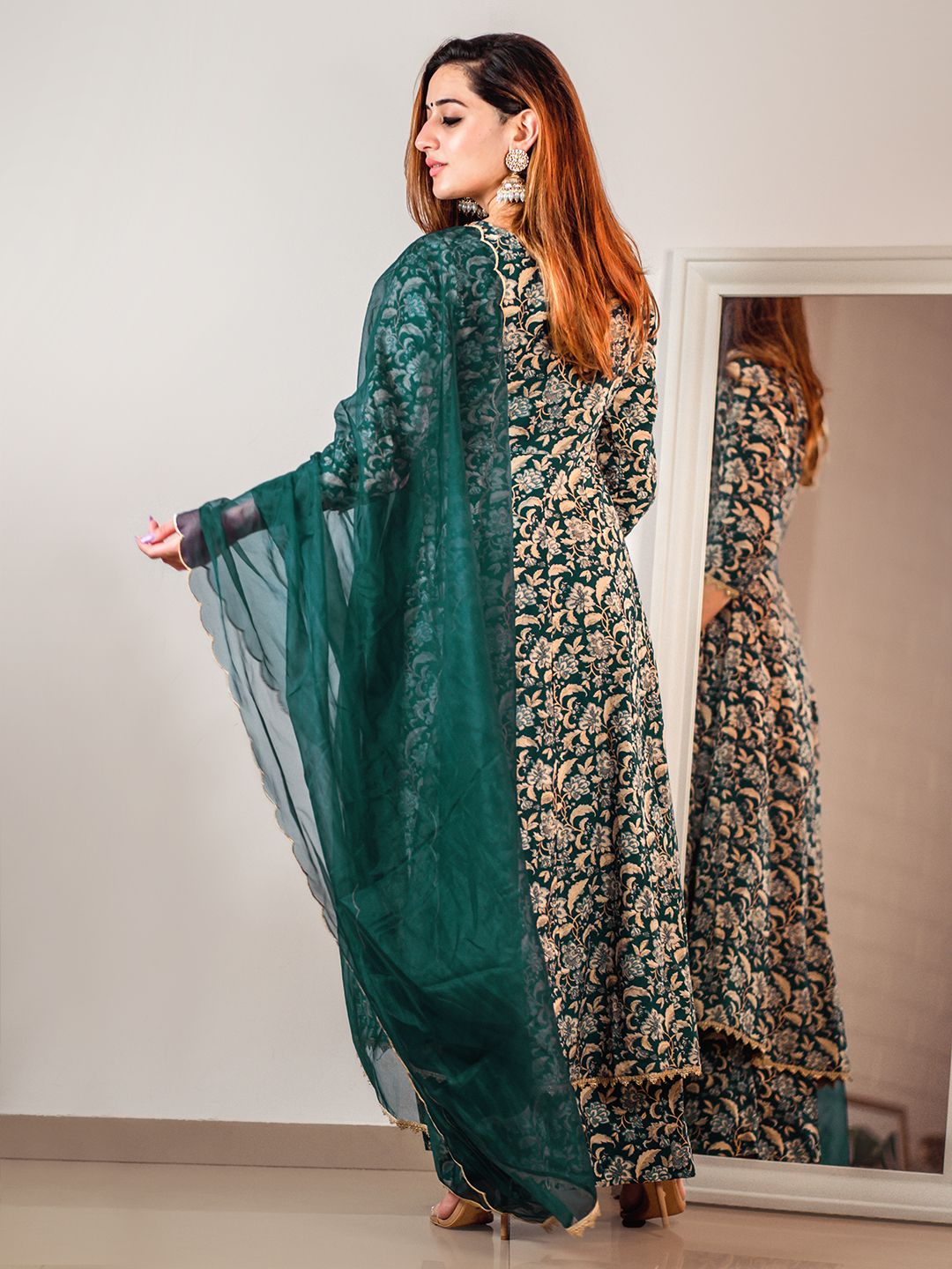 Janasya Teal Cotton Foil Floral Printed Set | Swadesiicart