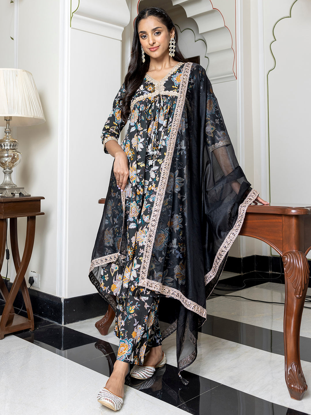 Janasya Women's Black Cotton Embellished Festive Empire Kurta Set | Swadesiicart