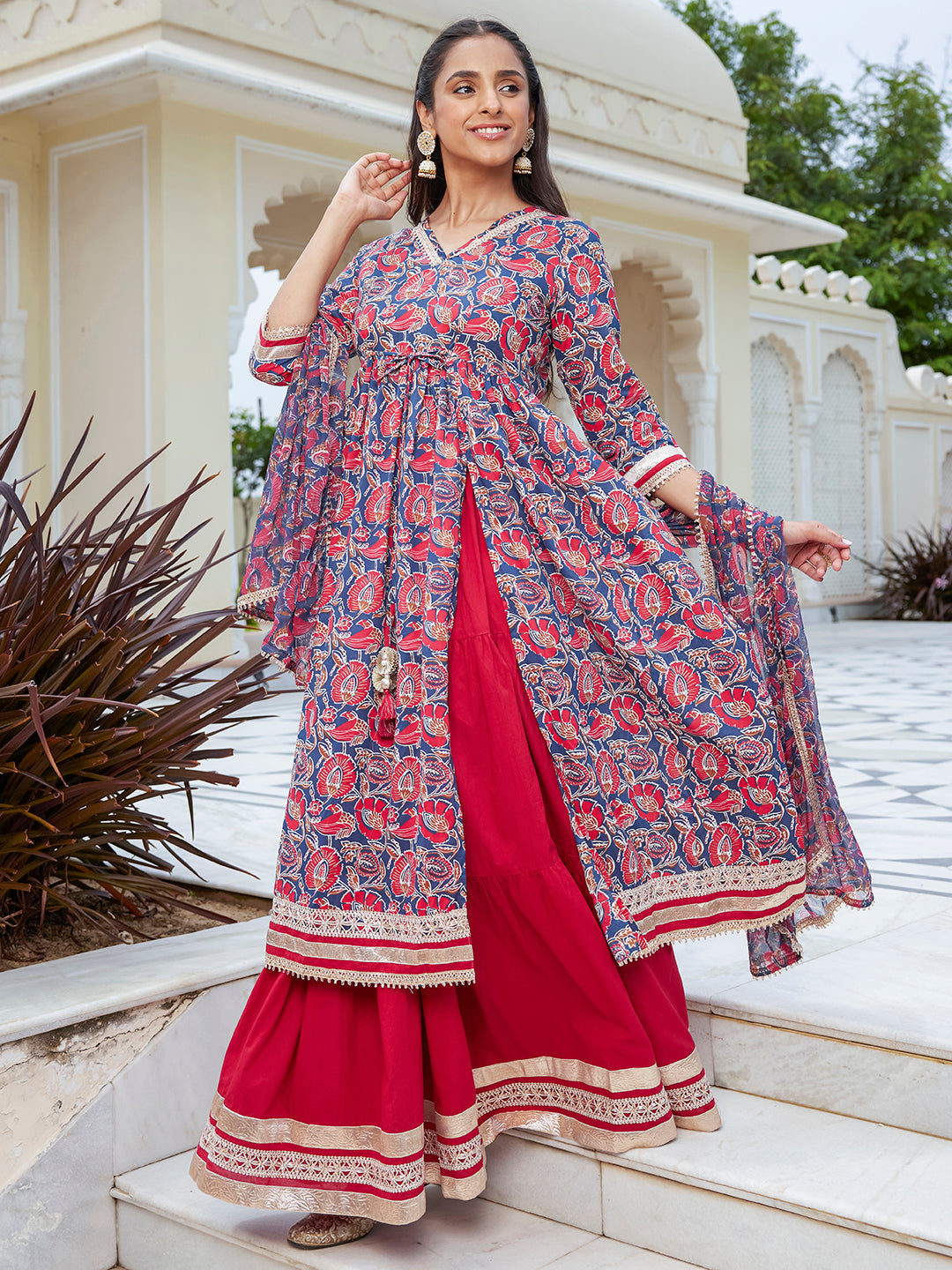 Janasya Women's Blue Cotton Floral Printed Festive Front Slit Kurta Set | Swadesiicart