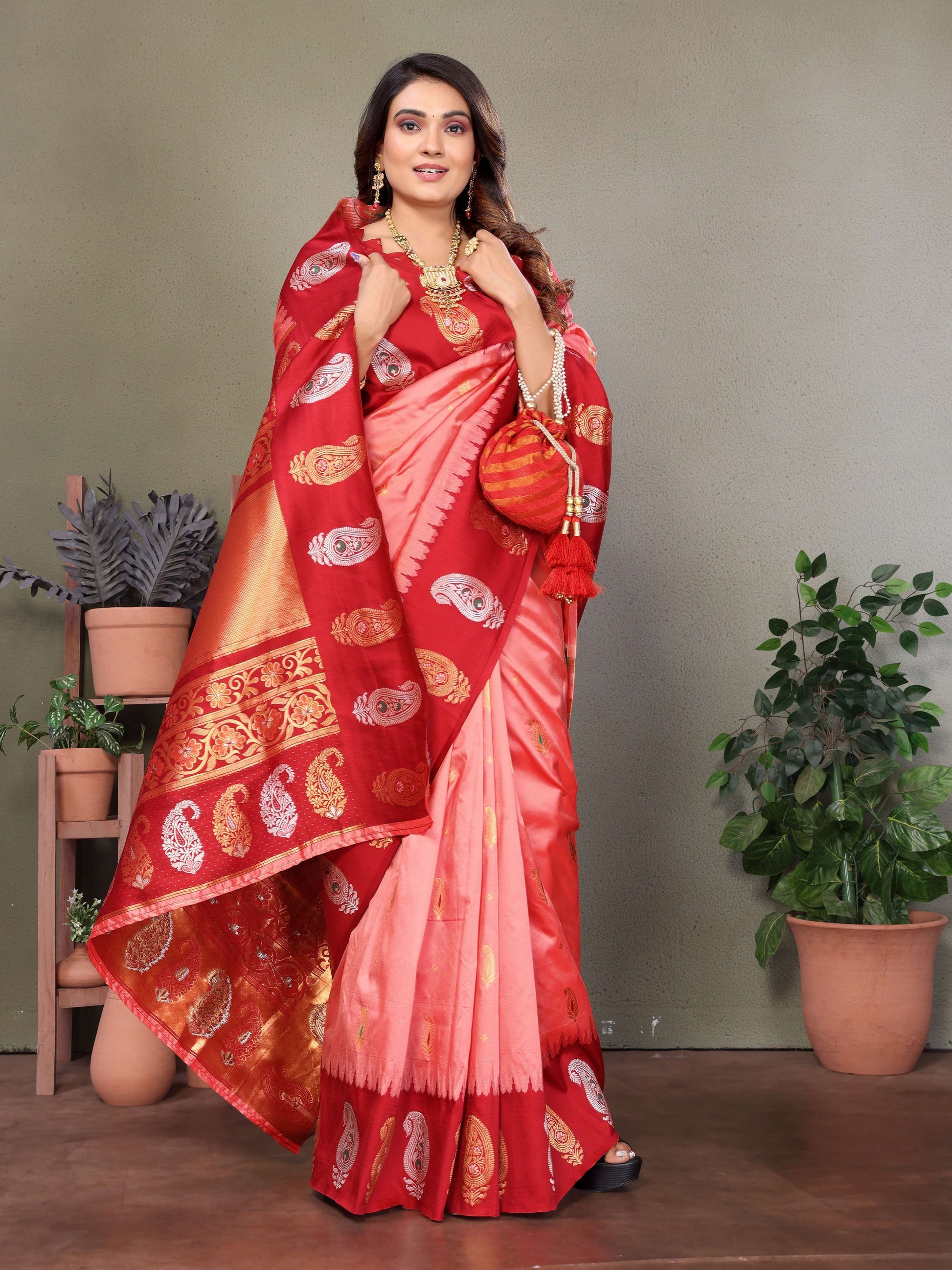 Sonakshi Women's Pink Banarasi Silk Zari Woven Traditional Saree with Blouse | Swadesiicart