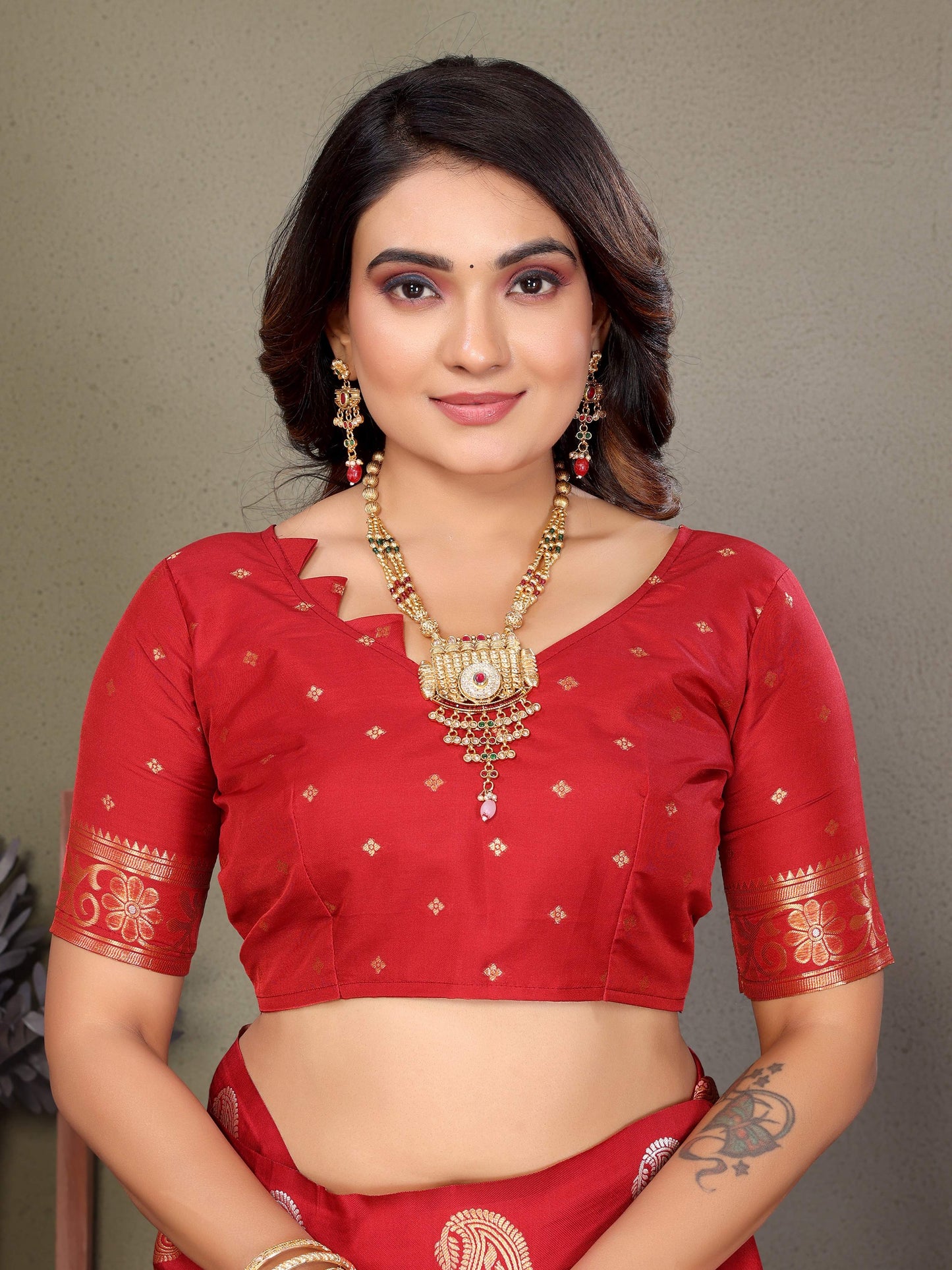 Sonakshi Women's Pink Banarasi Silk Zari Woven Traditional Saree with Blouse | Swadesiicart