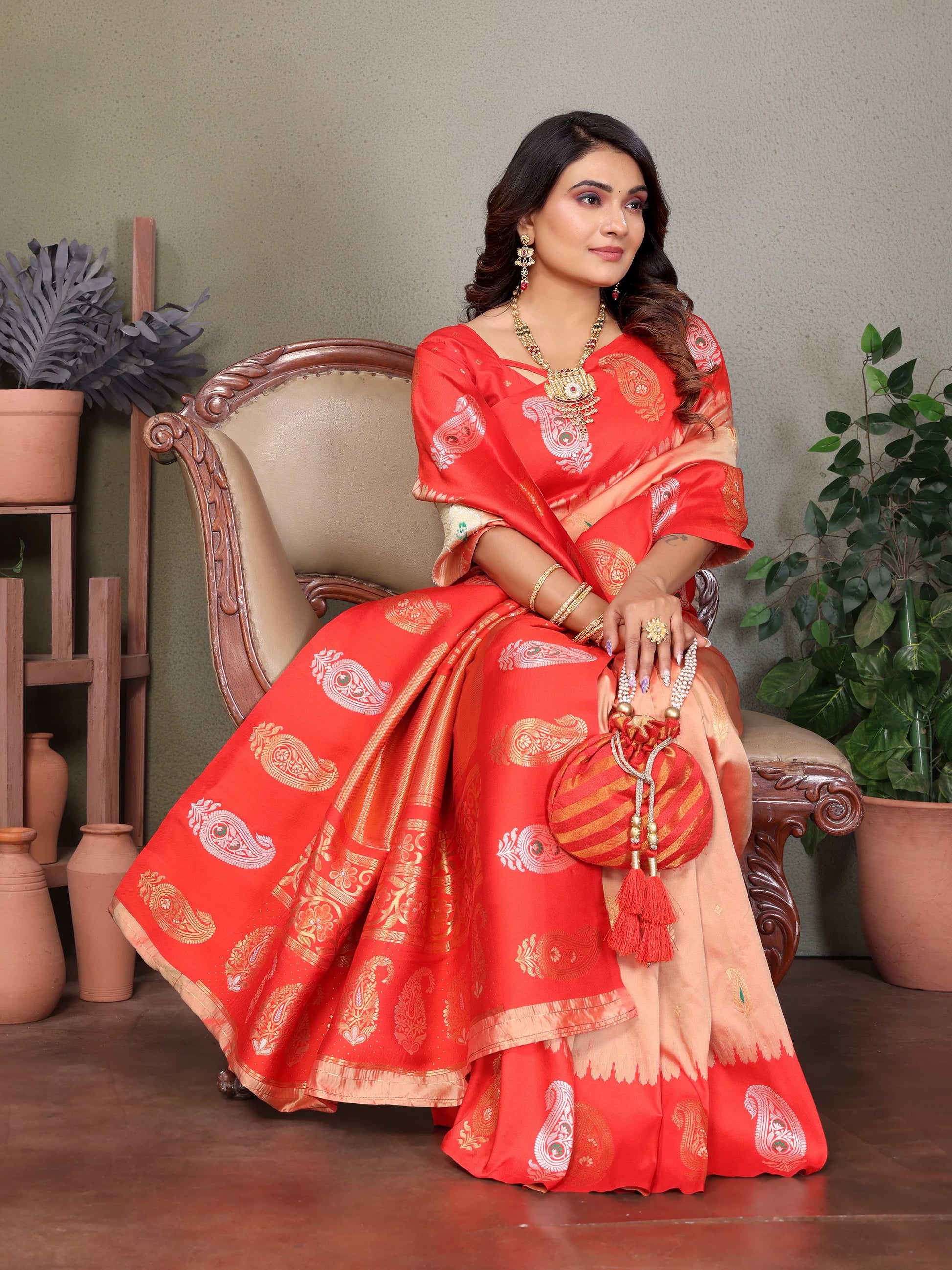 Sonakshi Women's Peach Banarasi Silk Zari Woven Traditional Saree with Blouse | Swadesiicart