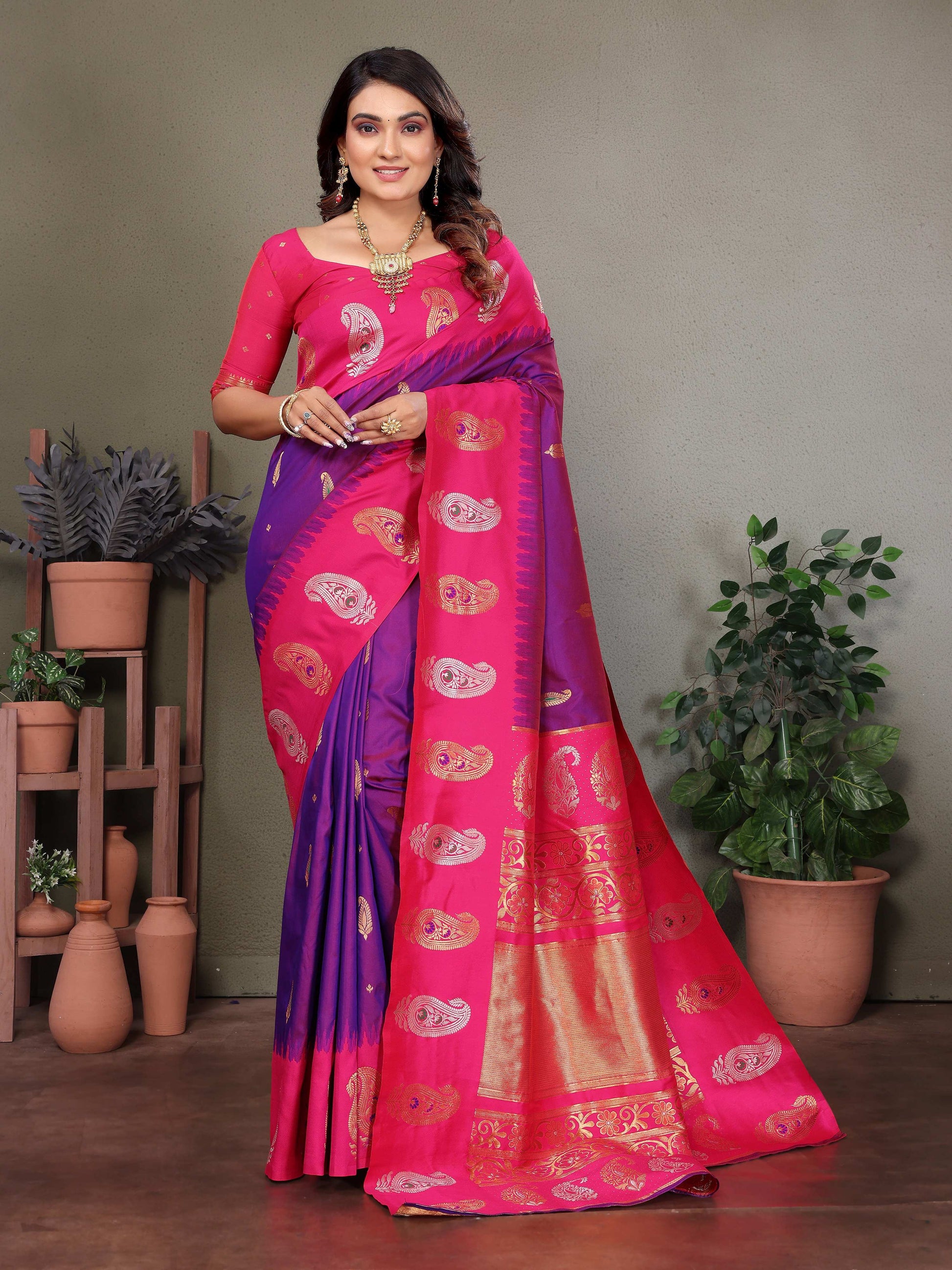 Sonakshi Women's Lavender Banarasi Silk Zari Woven Traditional Saree with Blouse | Swadesiicart