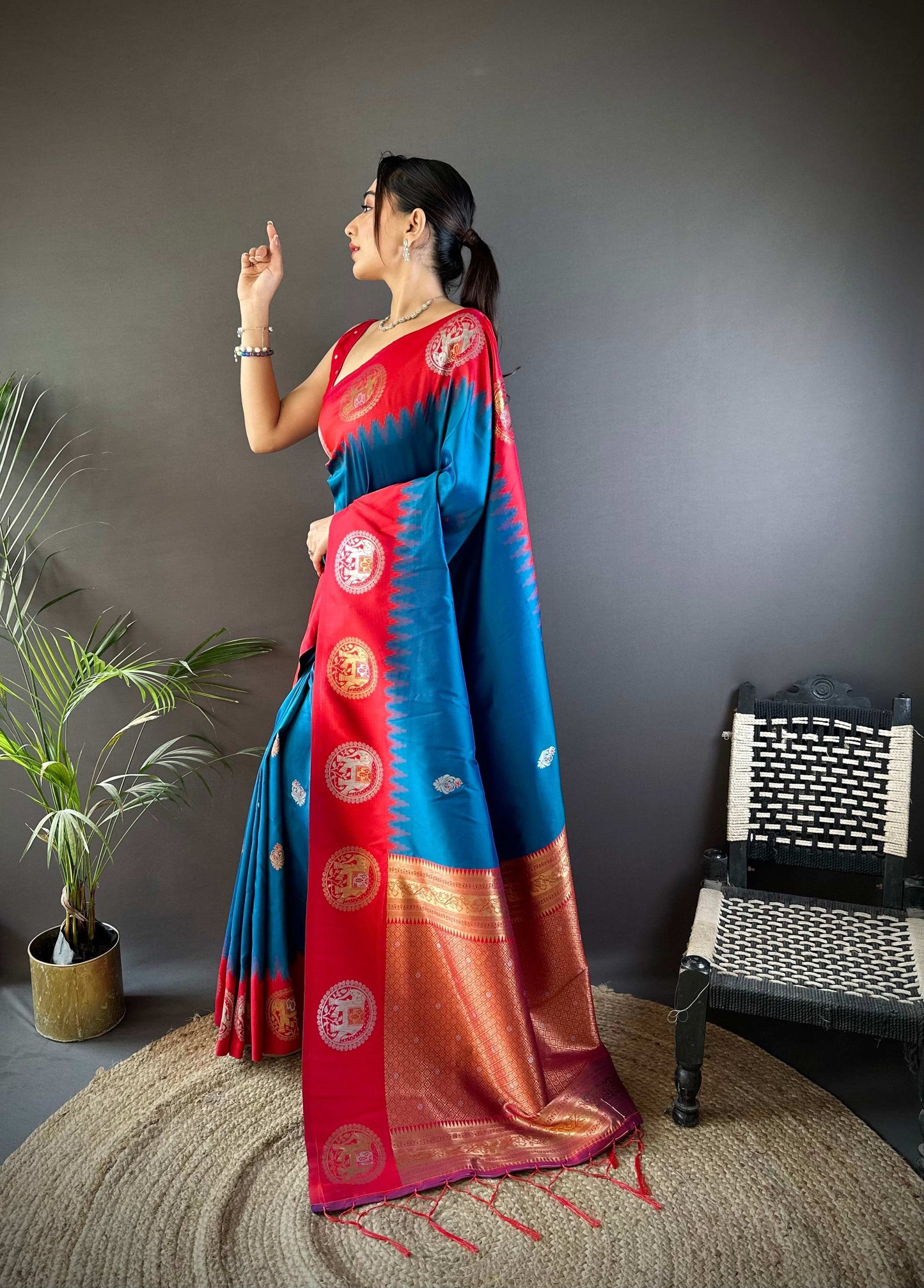 Sonakshi Women's Morepeach Banarasi Silk Zari Woven Traditional Saree with Blouse | Swadesiicart