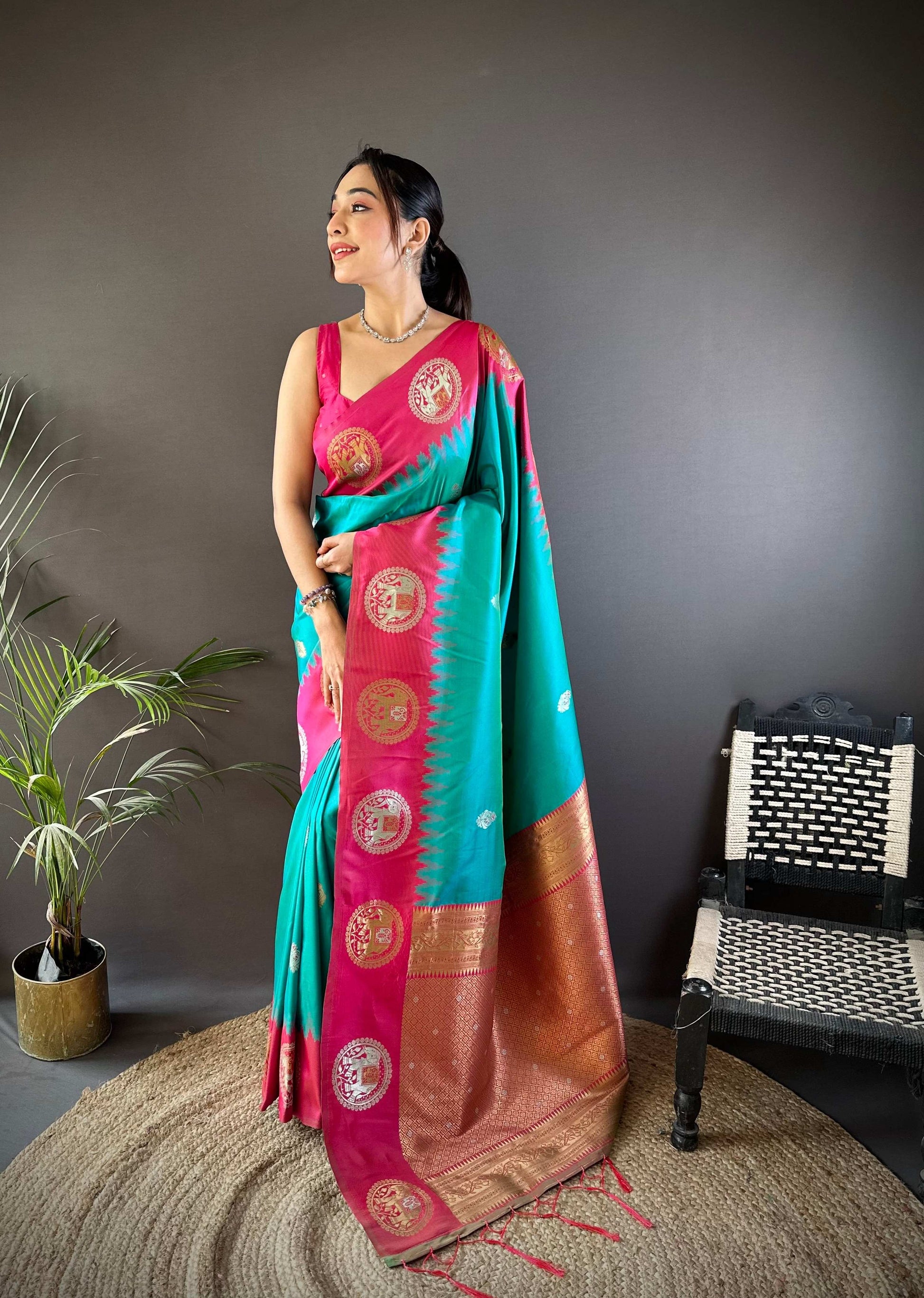 Sonakshi Women's Seagreen Banarasi Silk Zari Woven Traditional Saree with Blouse | Swadesiicart