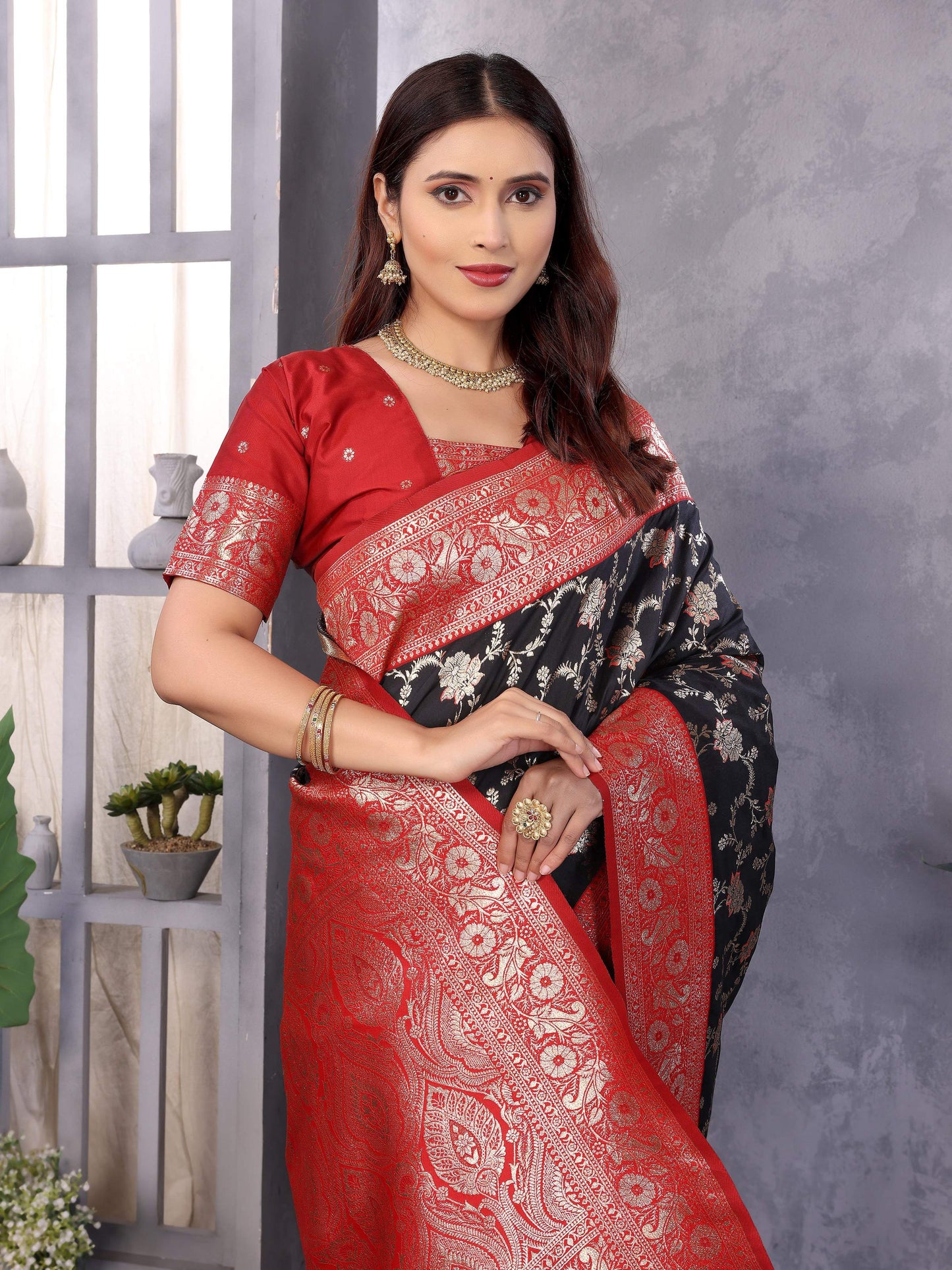 Sonakshi Women's Black Banarasi Silk Zari Woven Traditional Saree with Blouse | Swadesiicart