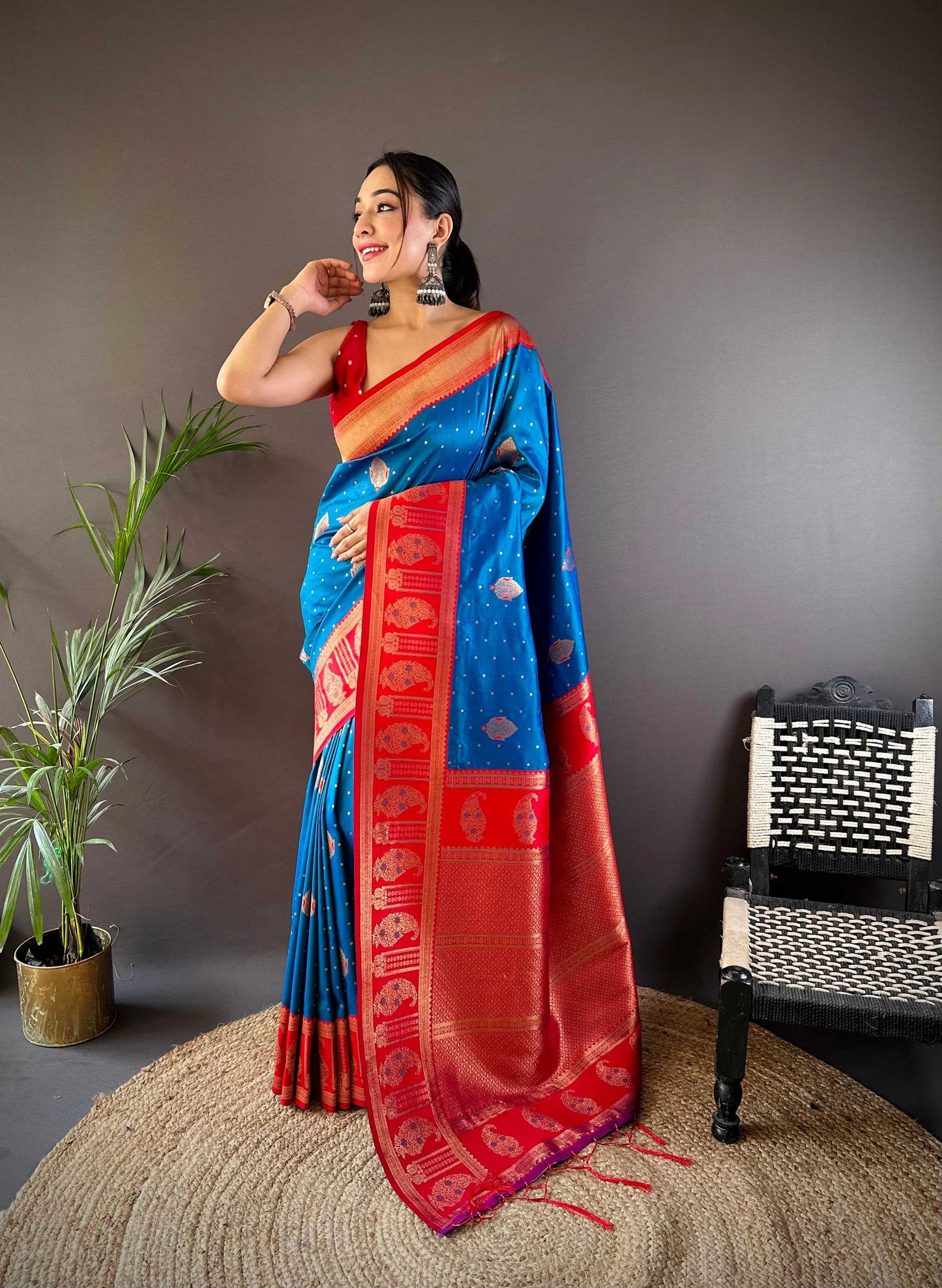 Sonakshi Women's Morepeach Banarasi Silk Zari Woven Traditional Saree with Blouse | Swadesiicart