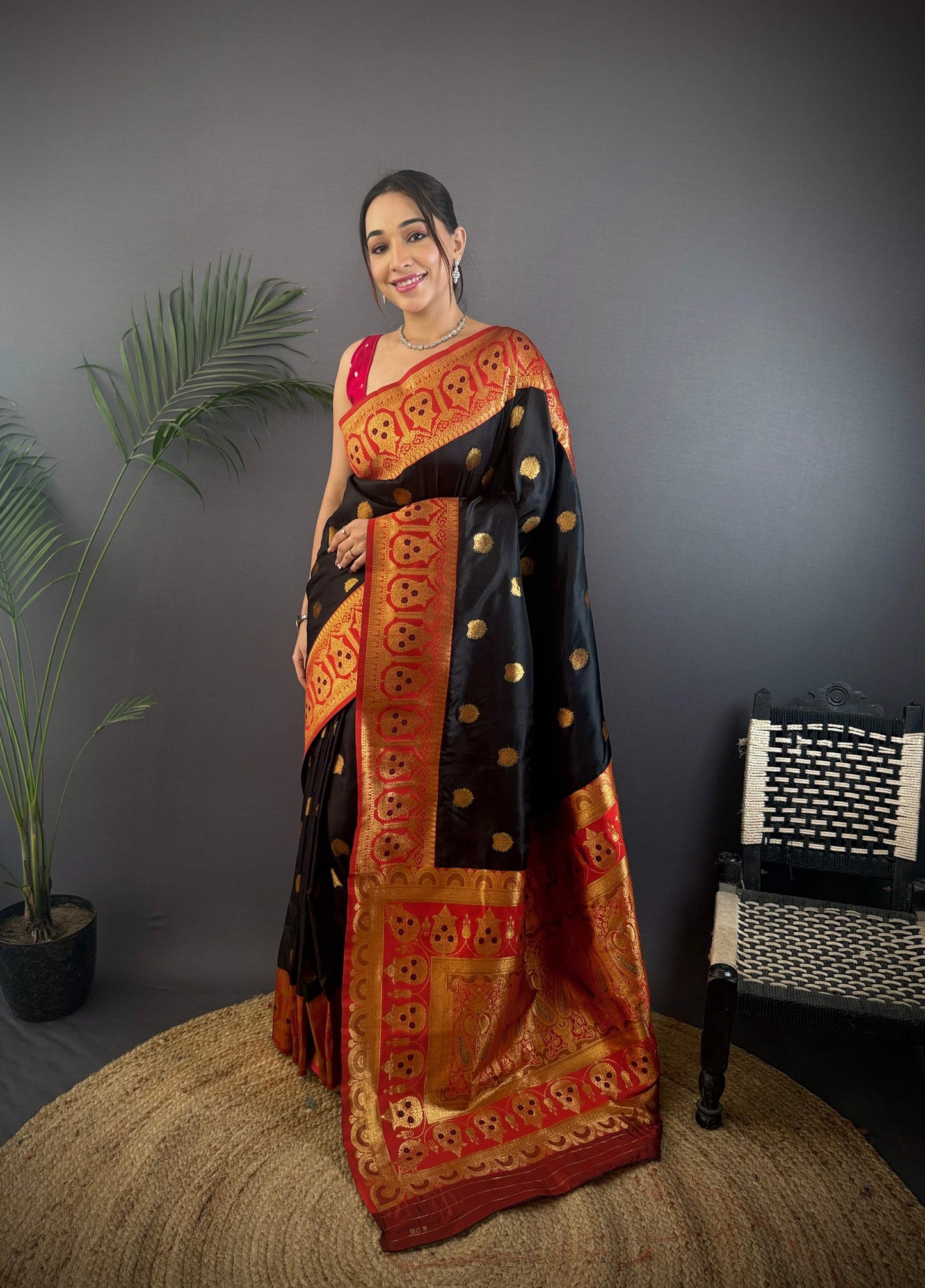 Sonakshi Women's Black Banarasi Silk Zari Woven Traditional Saree with Blouse | Swadesiicart