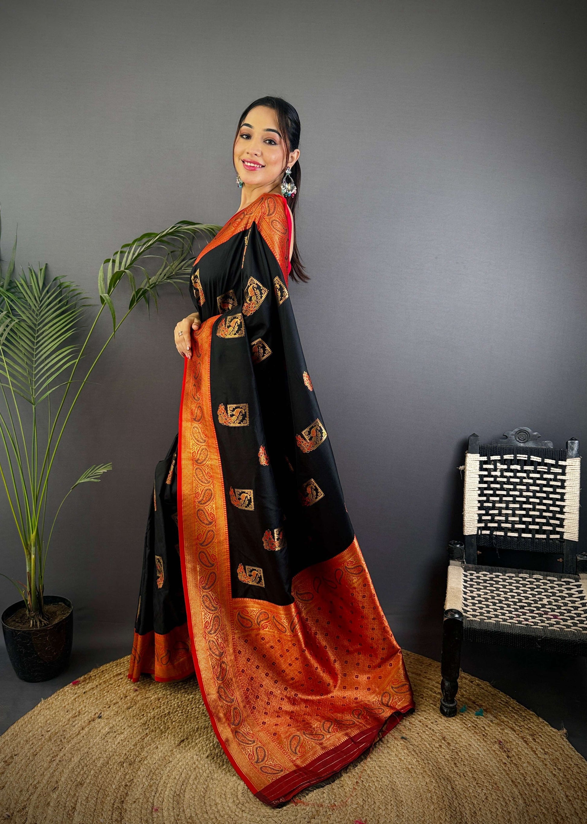 Sonakshi Women's Black Banarasi Silk Zari Woven Traditional Saree with Blouse | Swadesiicart