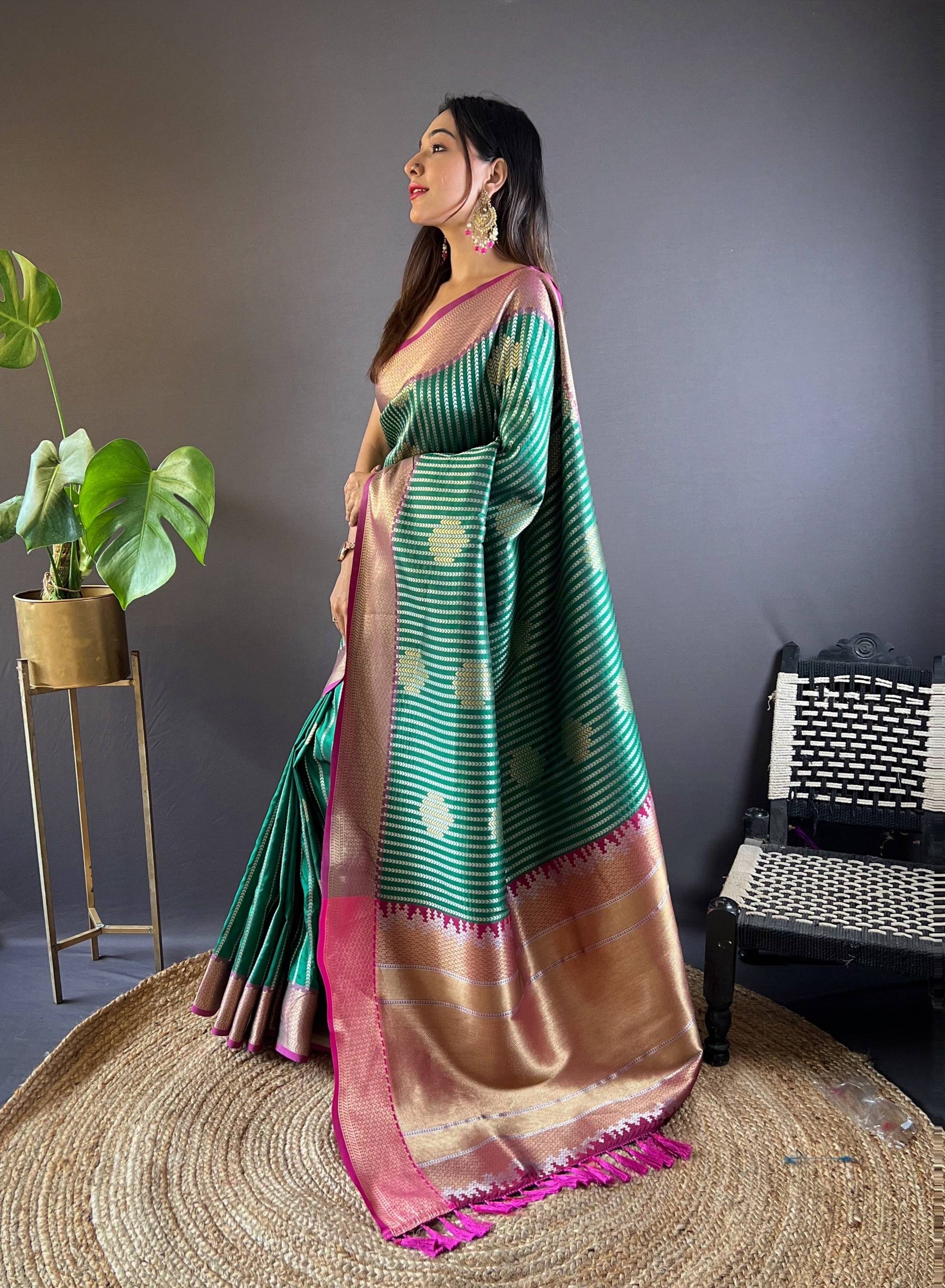 Sonakshi Women's Teal Banarasi Silk Zari Woven Traditional Saree with Blouse | Swadesiicart