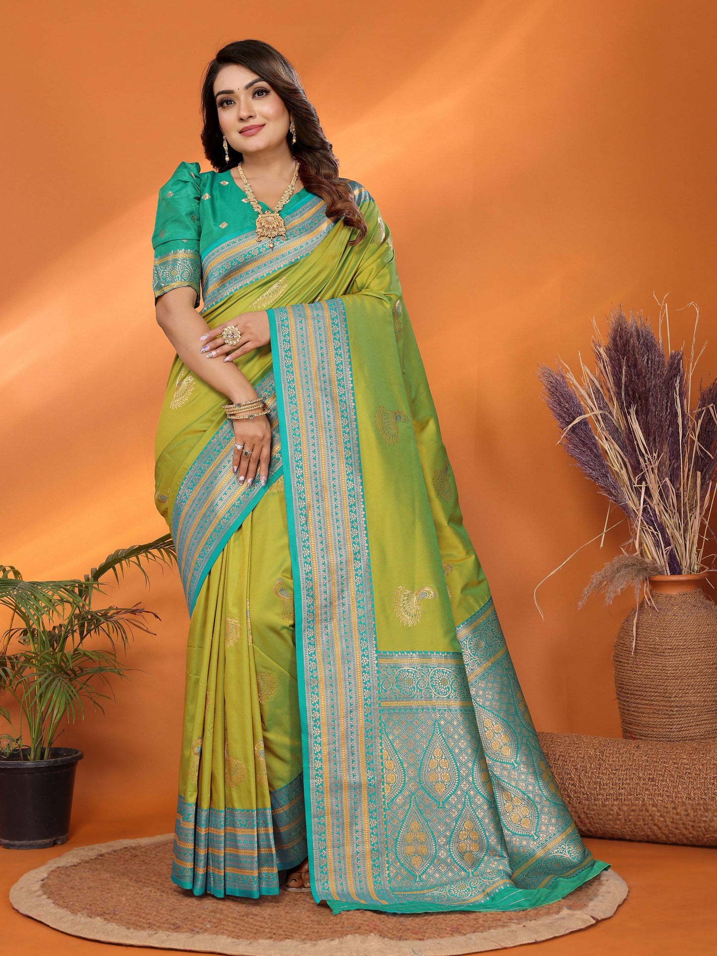 Sonakshi Women's Parrot Banarasi Silk Zari Woven Traditional Saree with Blouse | Swadesiicart