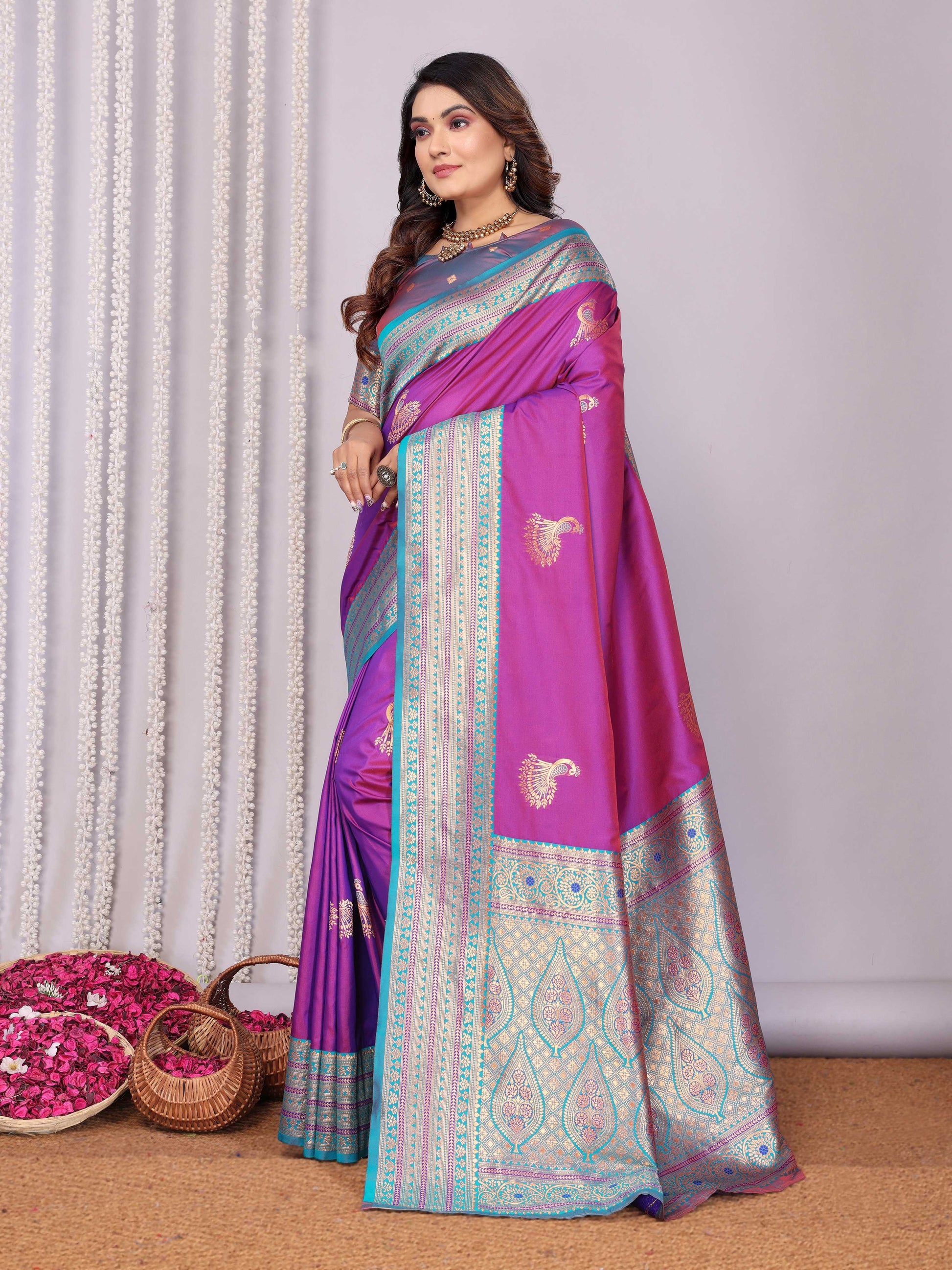 Sonakshi Women's Lavender Banarasi Silk Zari Woven Traditional Saree with Blouse | Swadesiicart