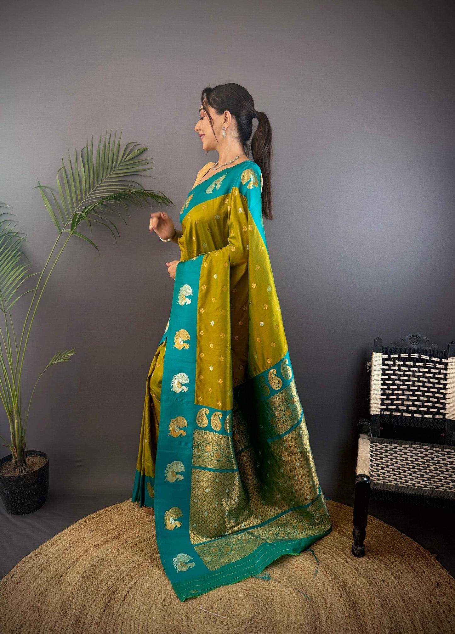 Sonakshi Women's Mehendi Banarasi Silk Zari Weaving Saree with Blouse | Swadesiicart