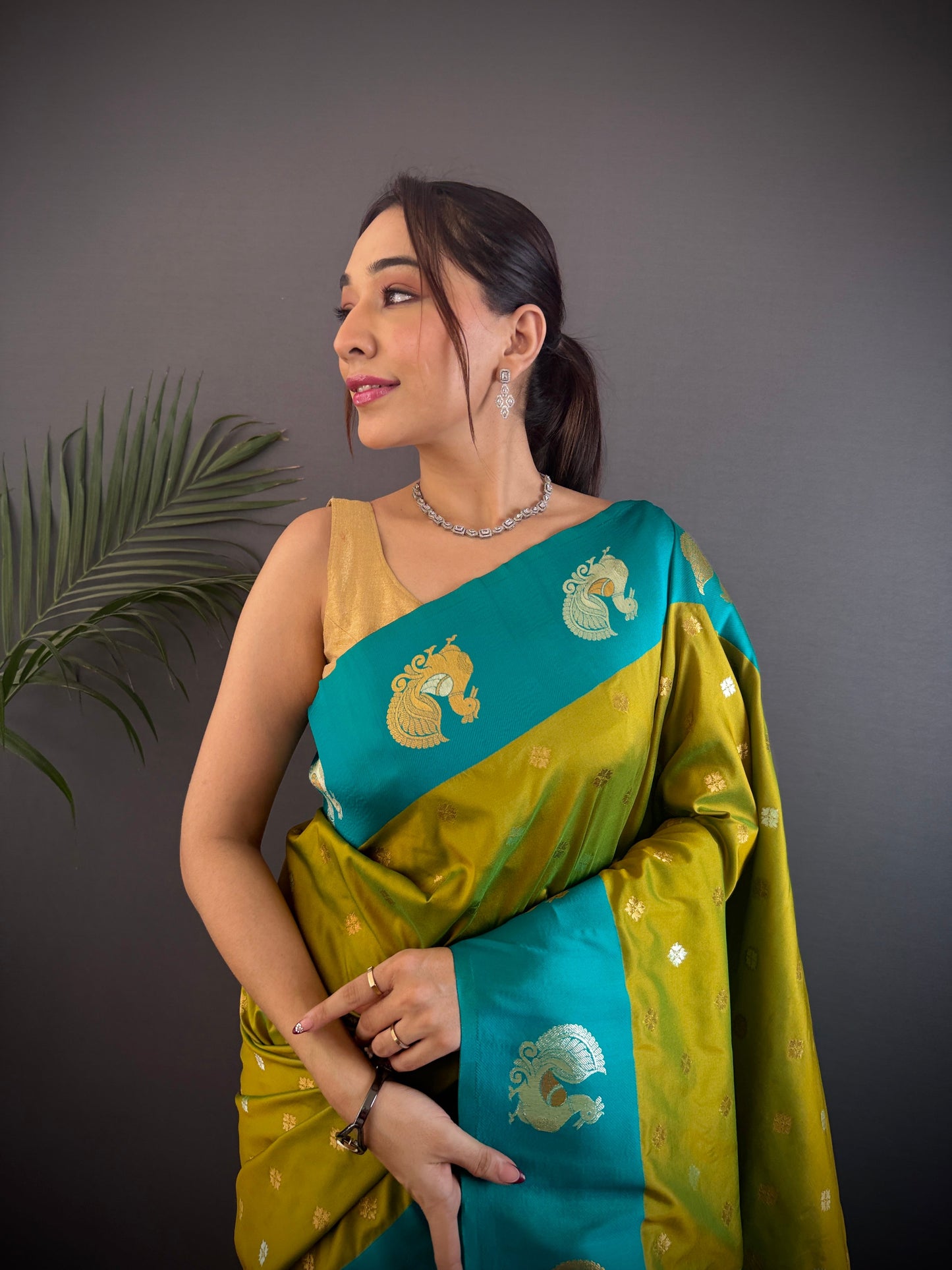 Sonakshi Women's Mehendi Banarasi Silk Zari Weaving Saree with Blouse | Swadesiicart
