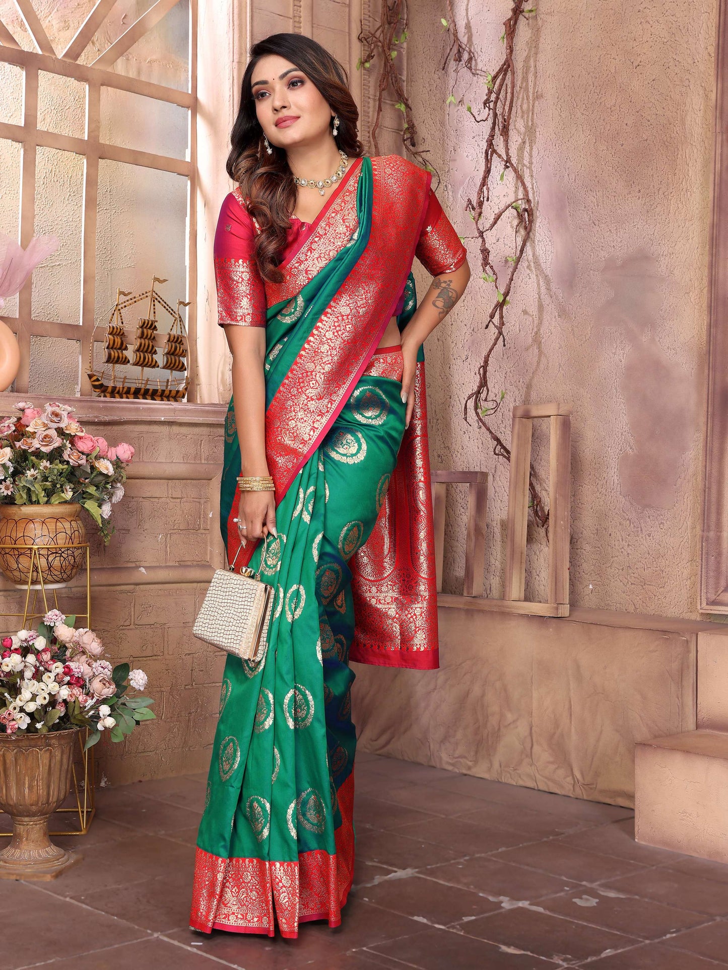 Sonakshi Women's Green Banarasi Silk Zari Weaving Saree with Blouse | Swadesiicart