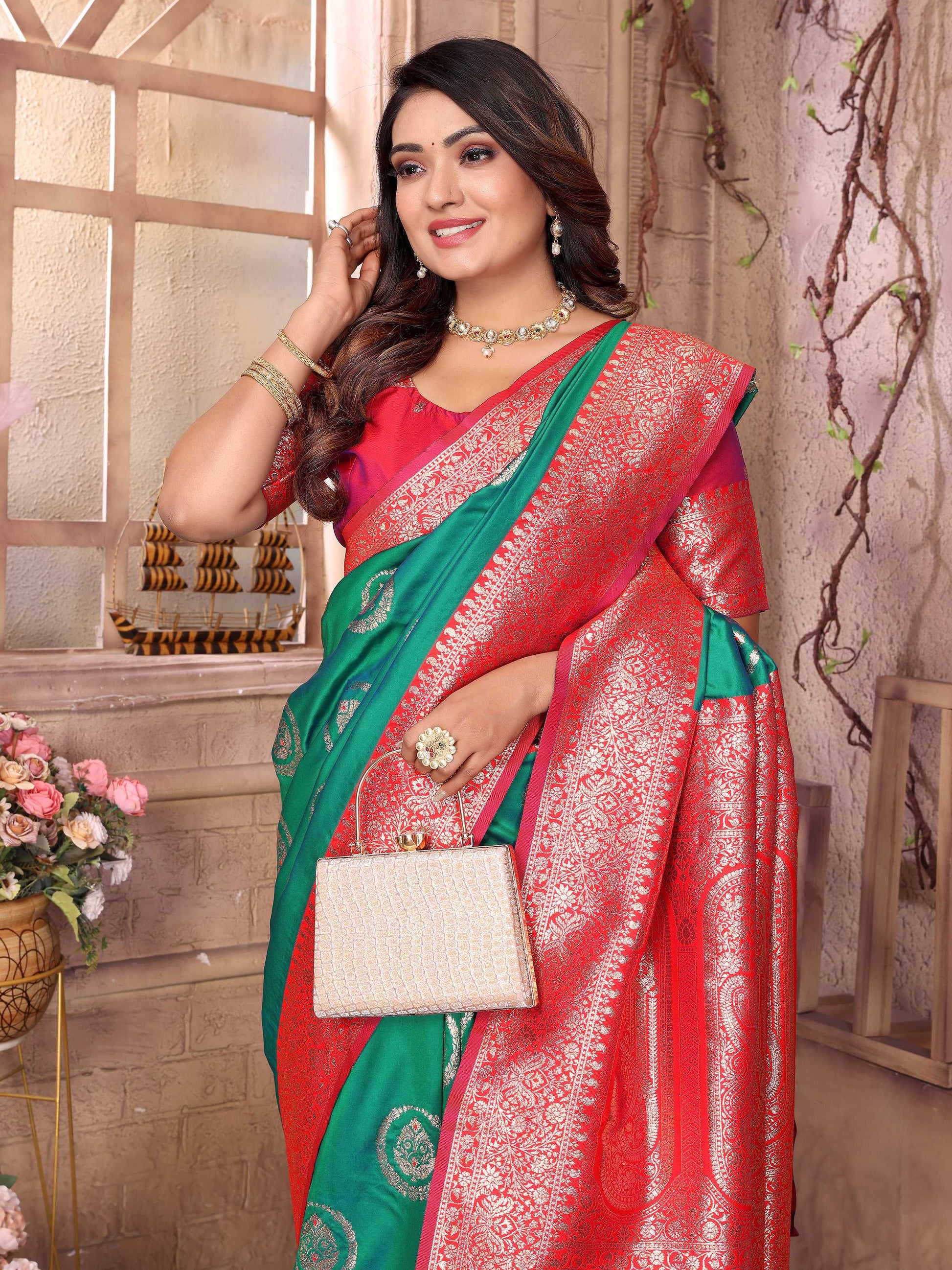 Sonakshi Women's Green Banarasi Silk Zari Weaving Saree with Blouse | Swadesiicart