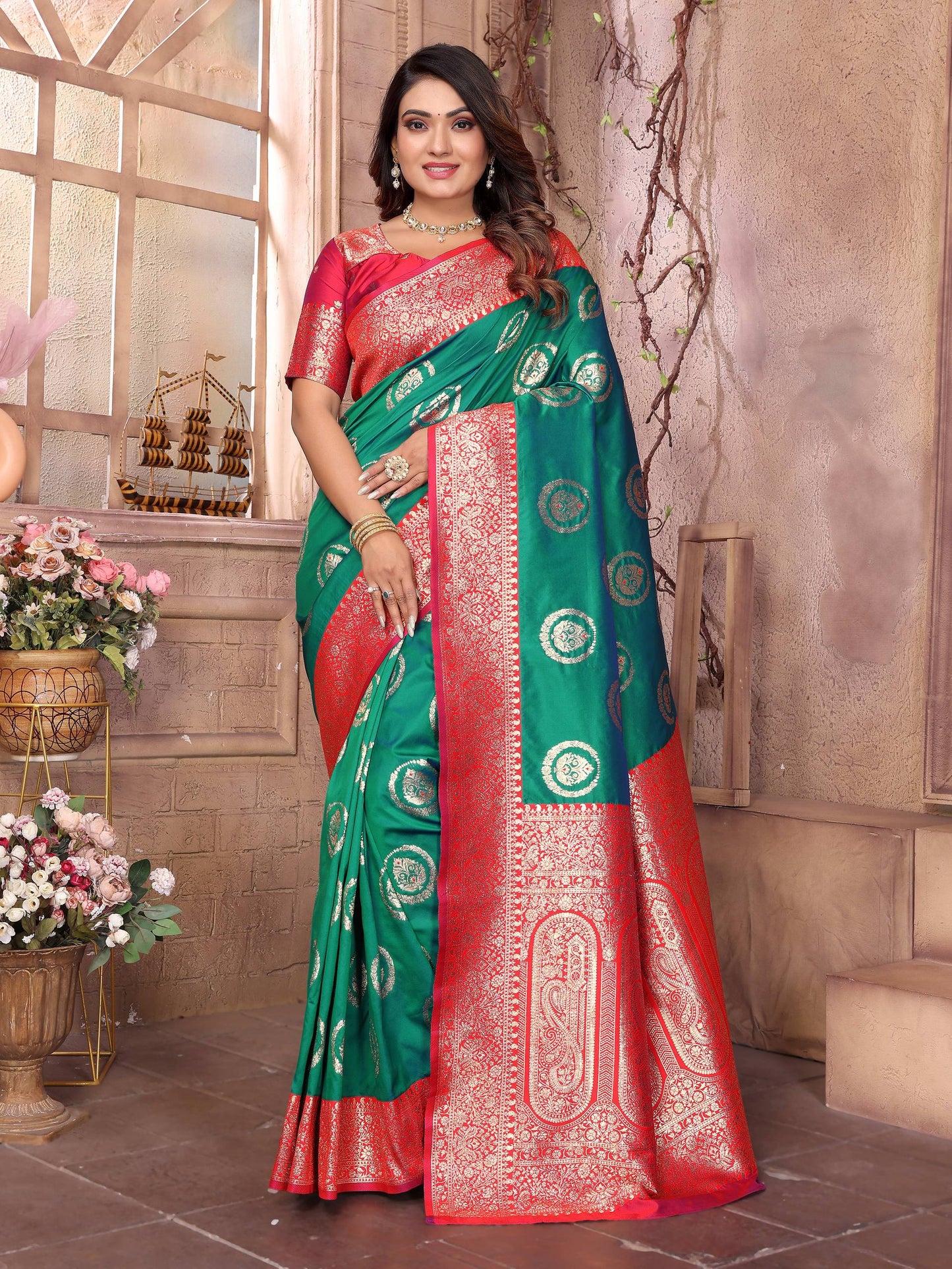 Sonakshi Women's Green Banarasi Silk Zari Weaving Saree with Blouse | Swadesiicart