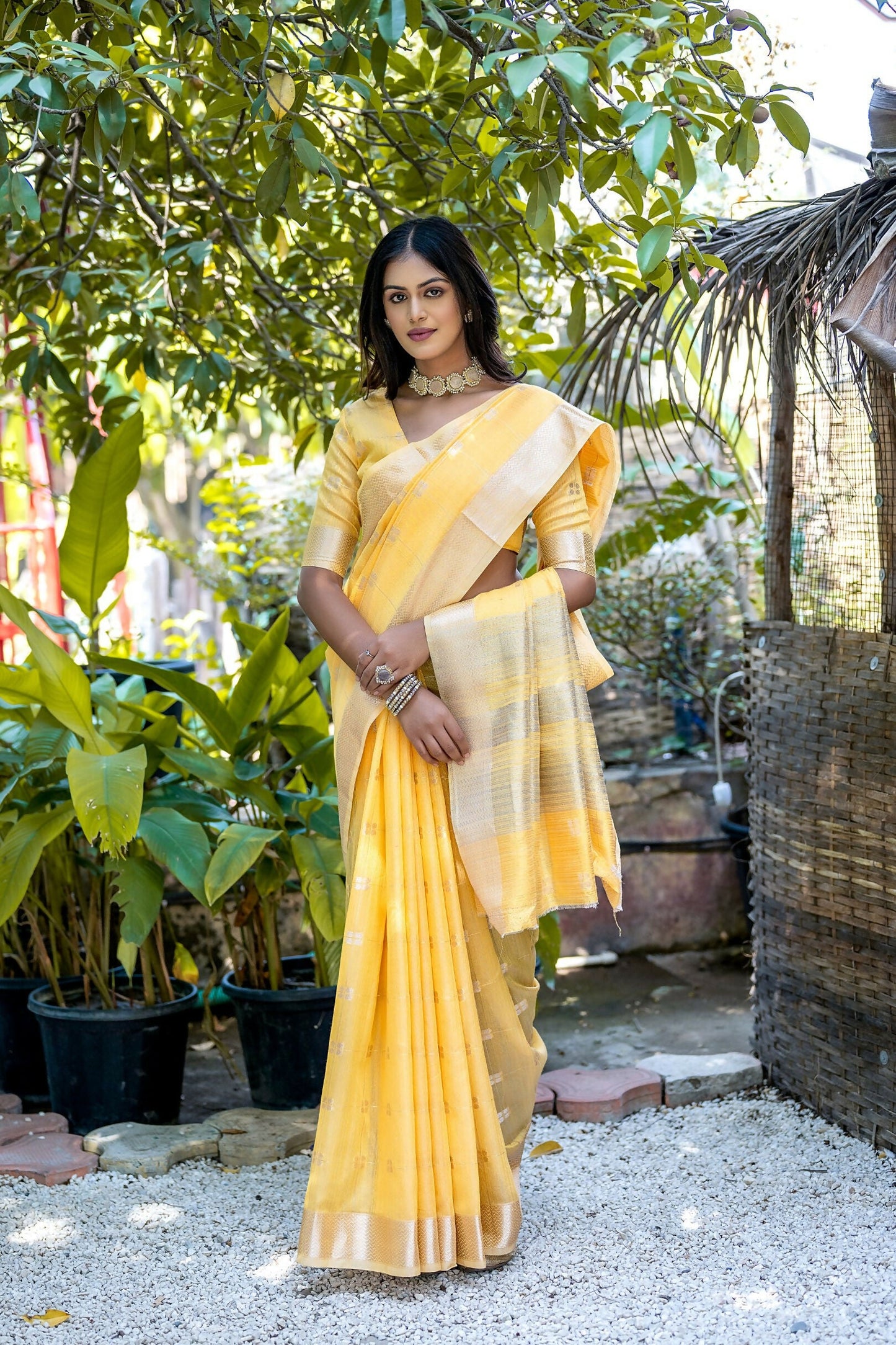 Vishnu Weaves Women's Yellow Pure Cotton Zari Woven Saree with Blouse - Swadesiicart
