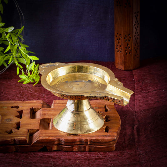 Sri Rudra Abhishekam Stand Small (SR 03565) | Swadesiicart