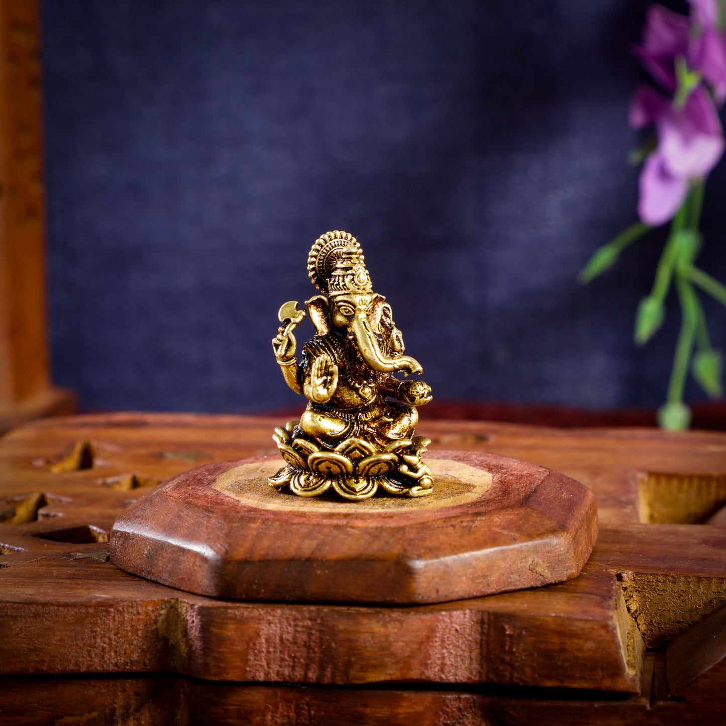 Sri Rudra Lotus L.G Primium (SR 02955) | Swadesiicart