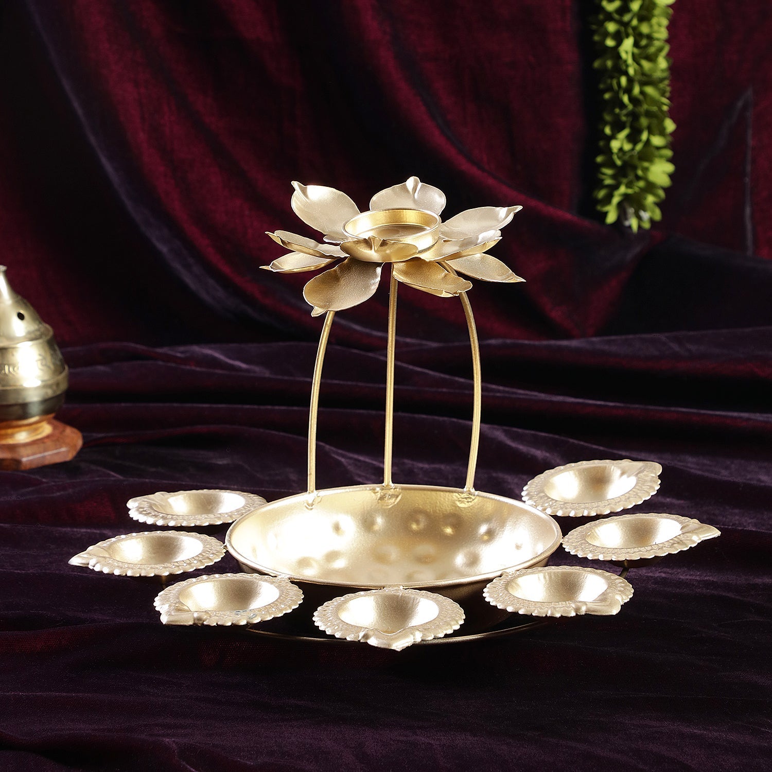 Sri Rudra Lotus Diya (SR03259) | Swadesiicart