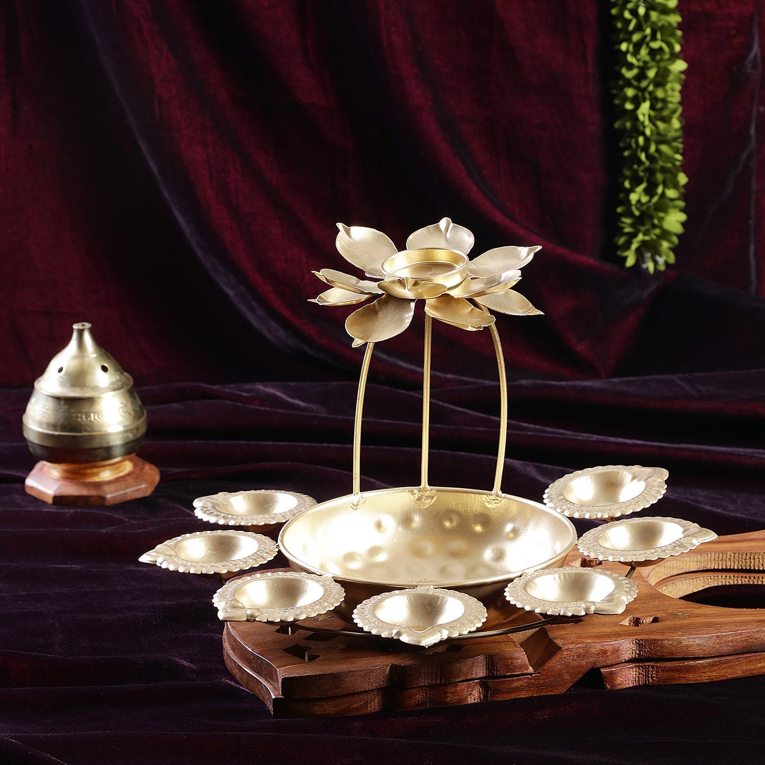 Sri Rudra Lotus Diya (SR03259) | Swadesiicart