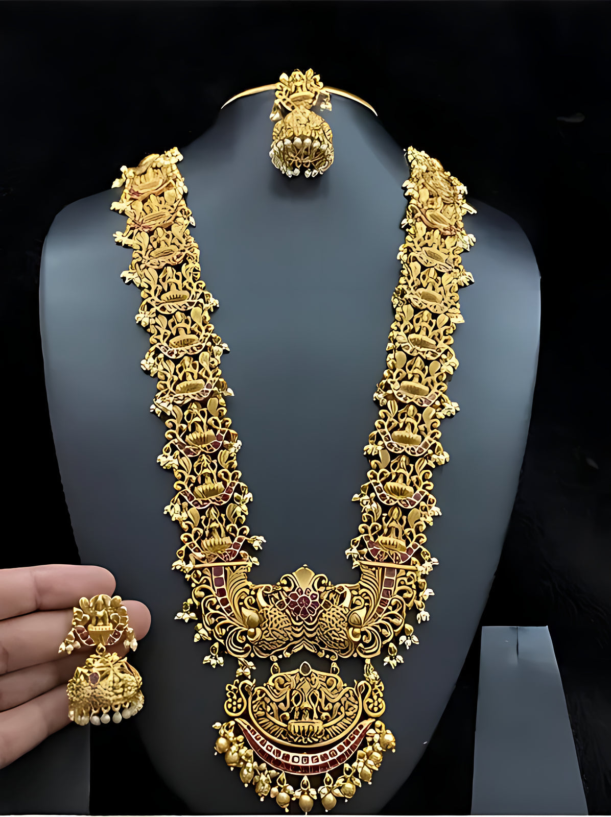 Jewel City Exquisite Gold Filigree Necklace and Earrings Set | Swadesiicart