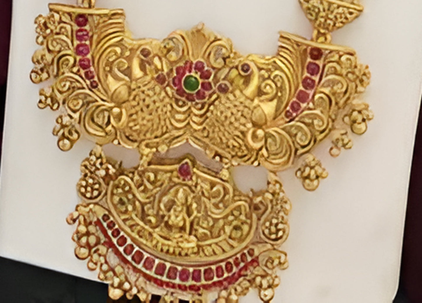 Jewel City Traditional Pearl & Gold Temple Necklace Set – Lakshmi Design Bridal Jewelry | Swadesiicart