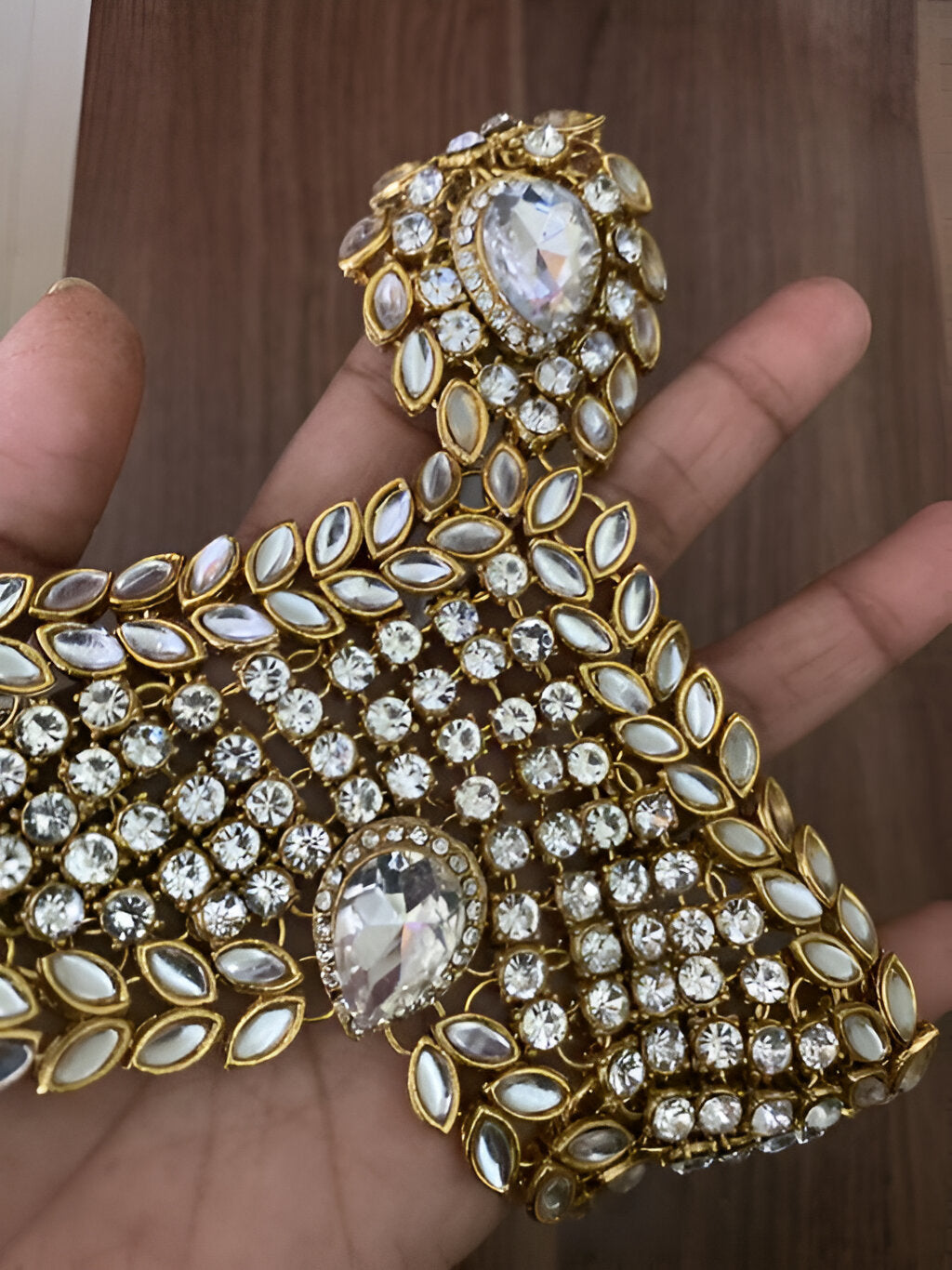 Jewel City Bridal Kundan Jewelry Set for Women Traditional Gold-Plated Indian Necklace,Earrings, Maang Tikka, Hathphool & Nath | Swadesiicart