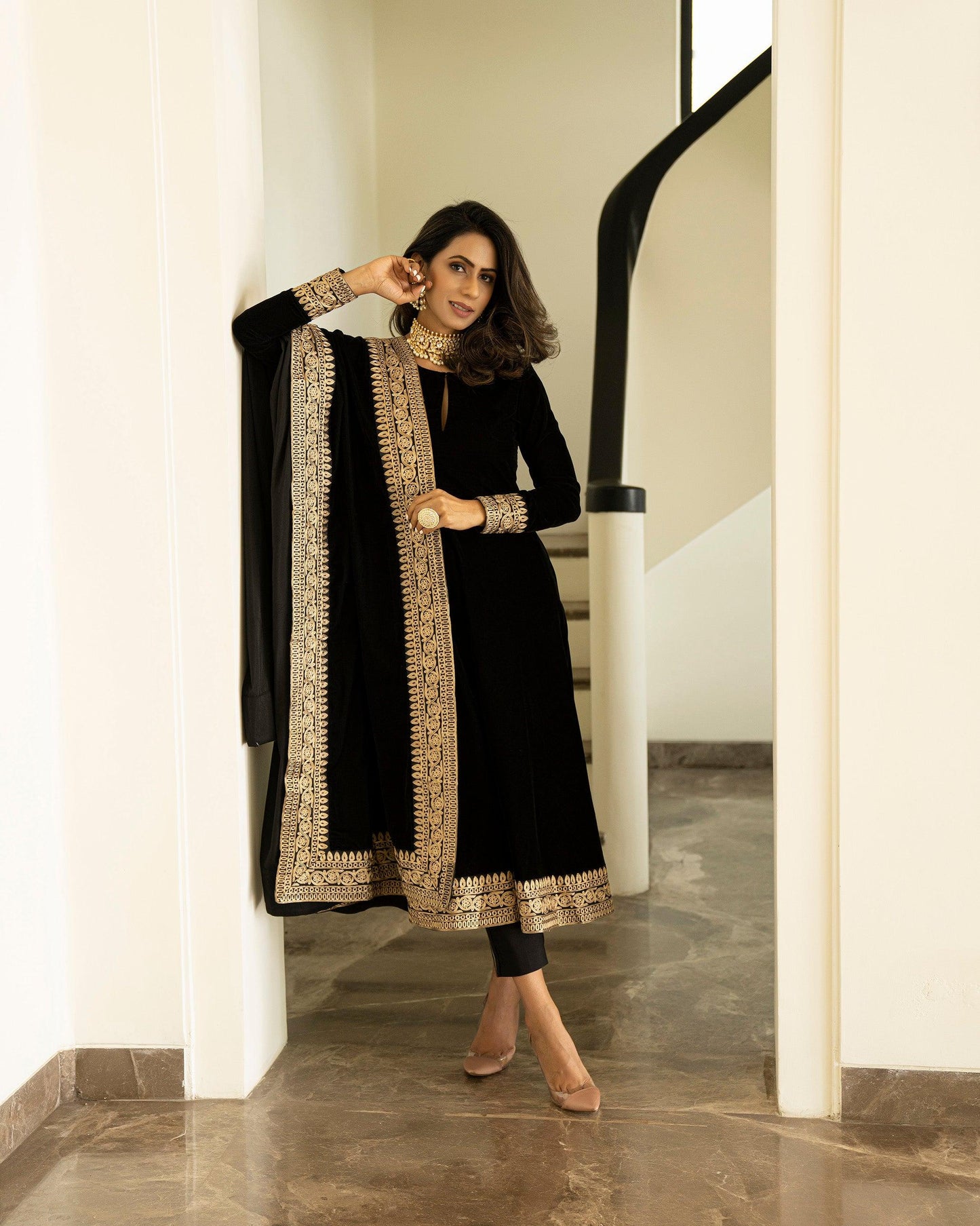 trueBrowns Black Velvet Flared Embroidered Kurta | Swadesiicart