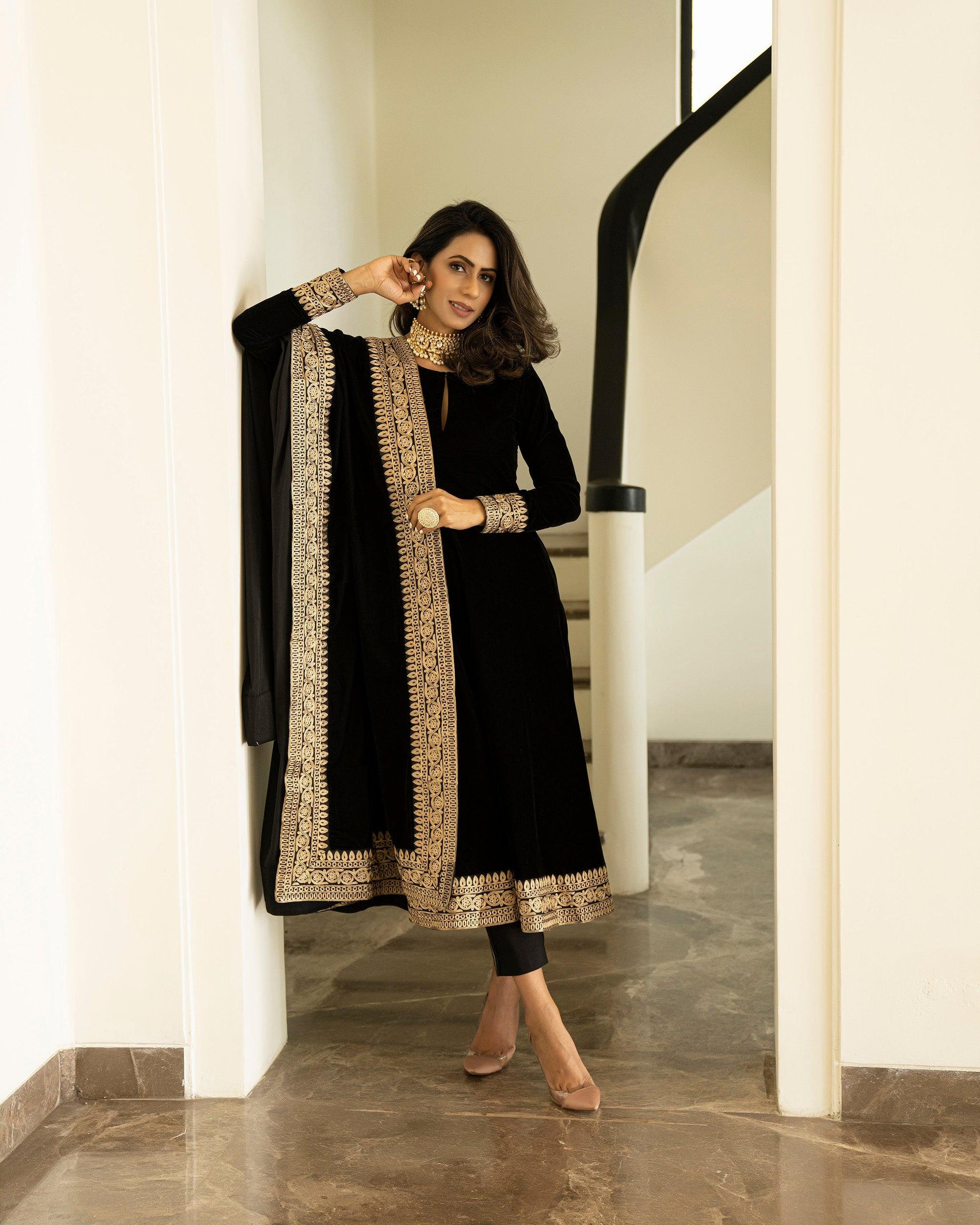 trueBrowns Black Velvet Flared Embroidered Kurta | Swadesiicart