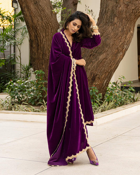trueBrowns Wine Velvet Lace Shawl | Swadesiicart