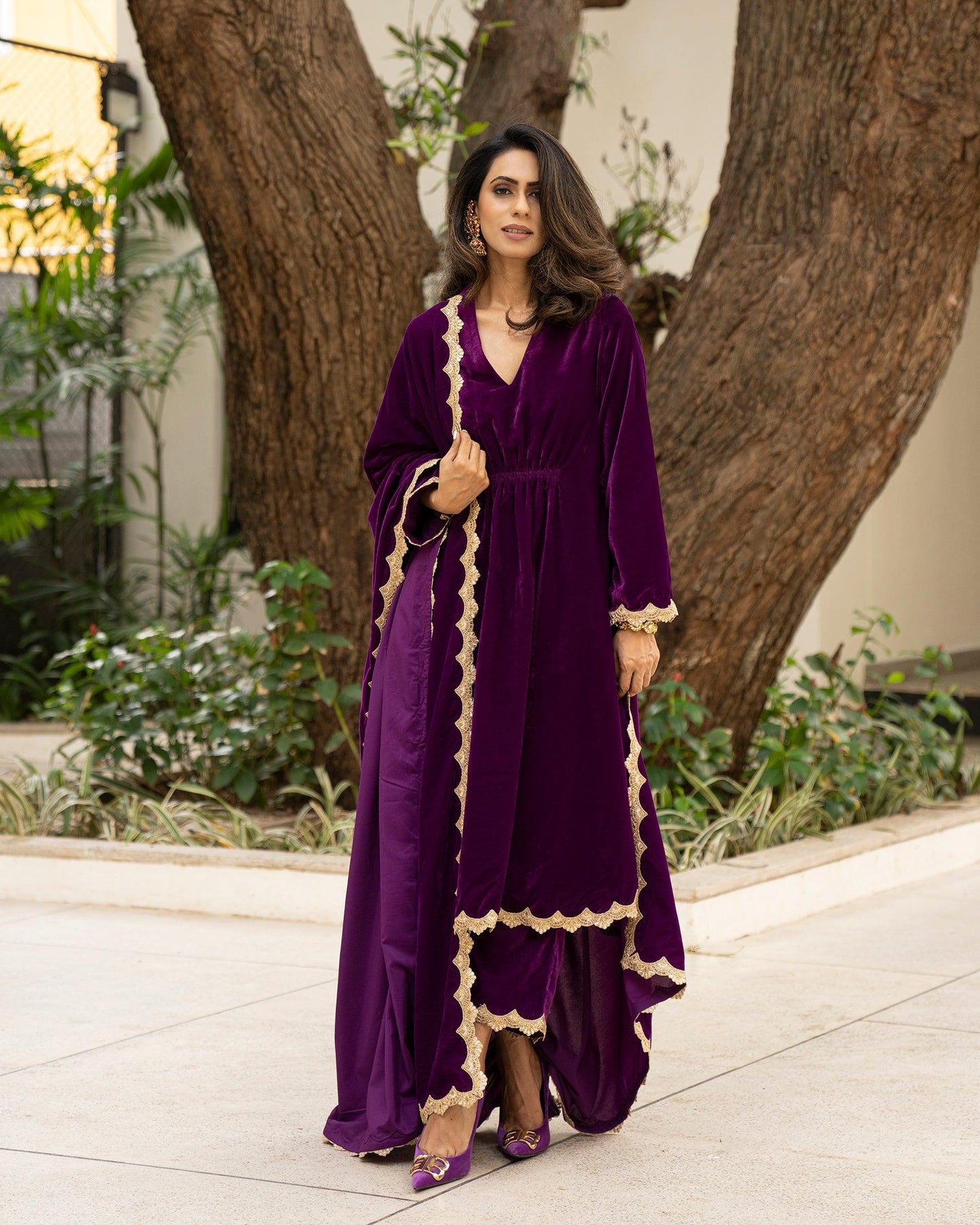 trueBrowns Wine Velvet Lace Kurta Pant Set | Swadesiicart