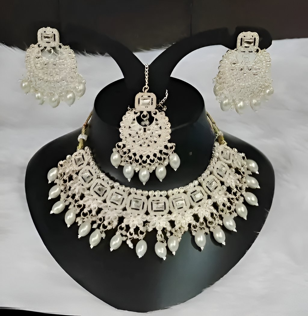 Jewel City Elegant Kundan Pearl Choker Necklace Set - Traditional Indian Bridal Jewelry with Earrings & Maang Tikka | Swadesiicart