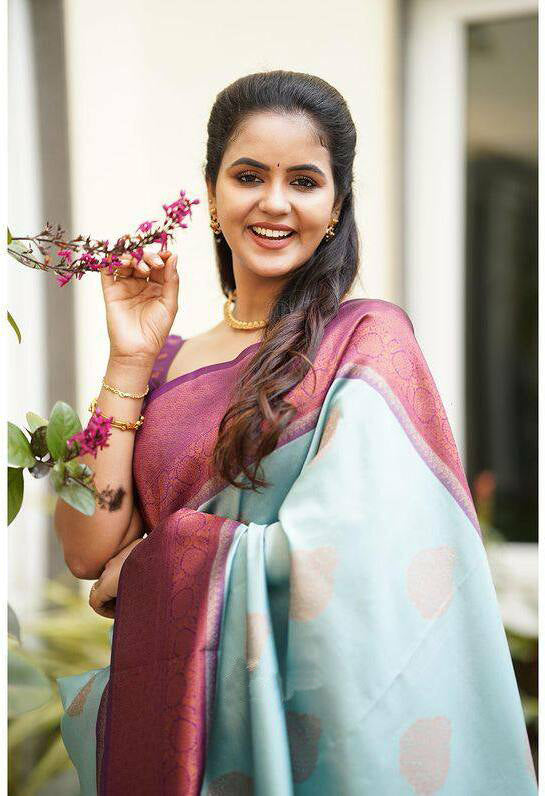 Vamika Weaving Banarasi Jacquard sky blue Kanjivaram Saree | Swadesiicart