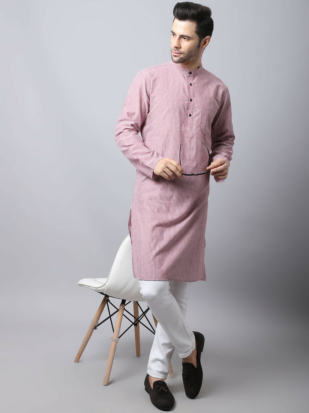 Even Apparels Red Pure Cotton Men's Kurta With Band Collar | Swadesiicart
