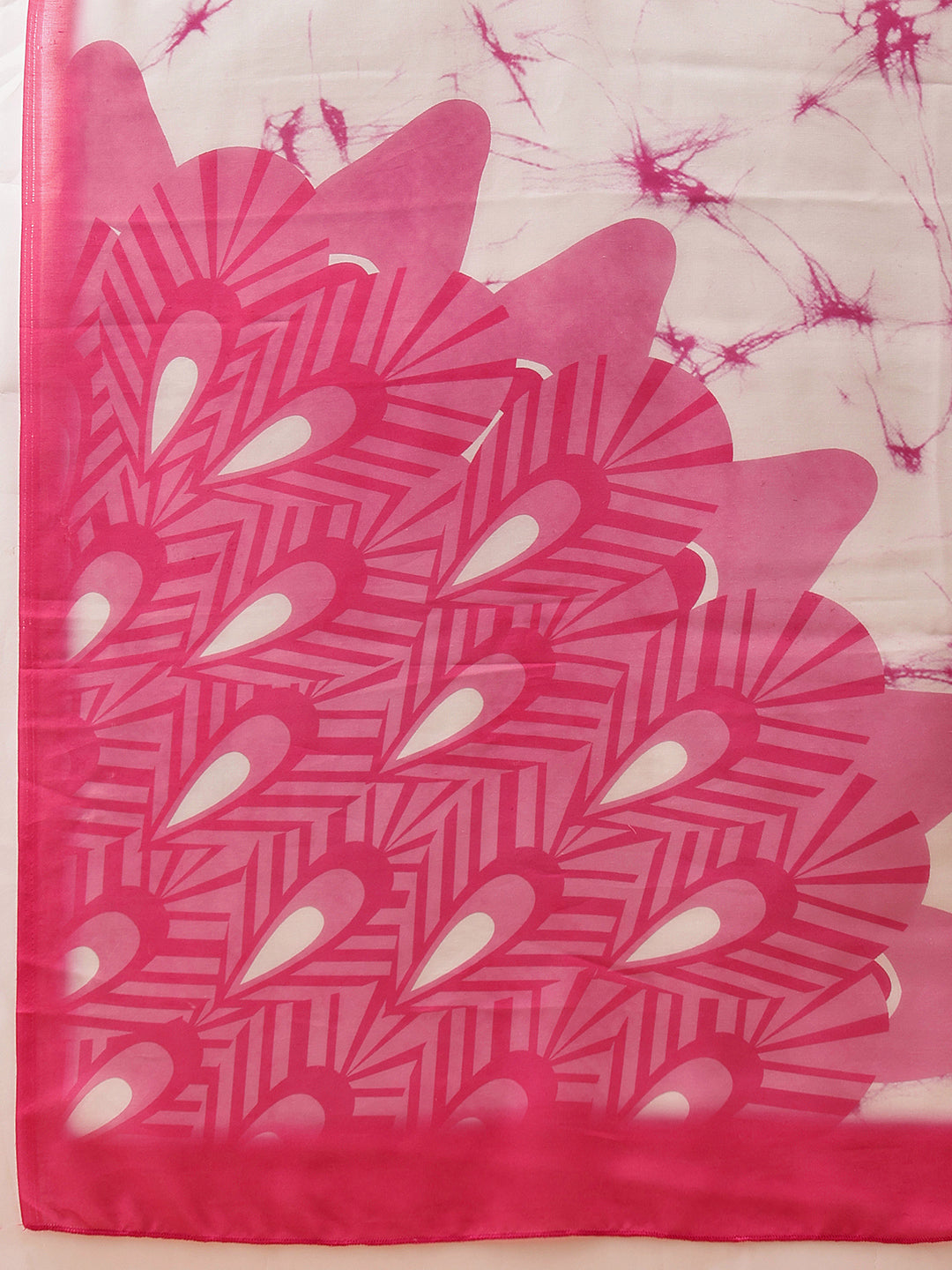 Hiral Fashion Pink Bollywood Mul Cotton Abstract Digital Printed Saree | Swadesiicart