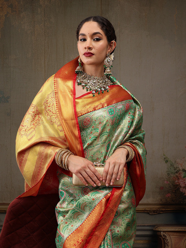 Green Pure Silk Woven Zari Design Floral Saree with Unstitched Blouse - Hiral Fashion | Swadesiicart