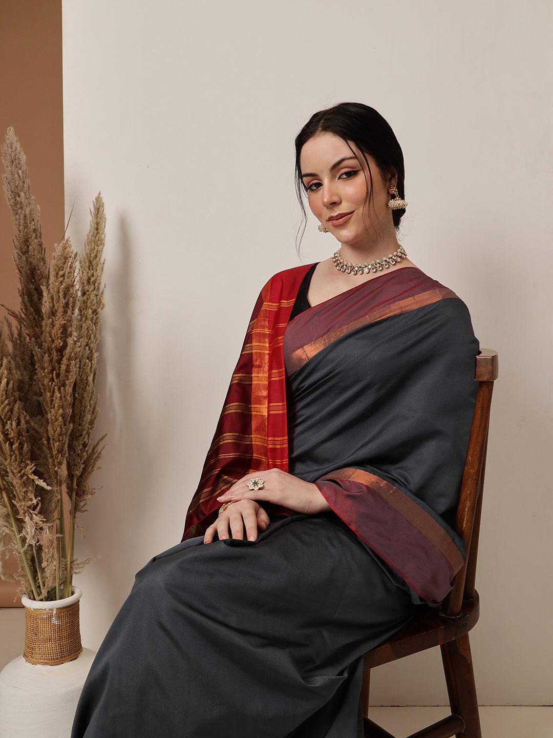 Hiral Fashion Grey Banarasi Art Silk Solid Saree | Swadesiicart