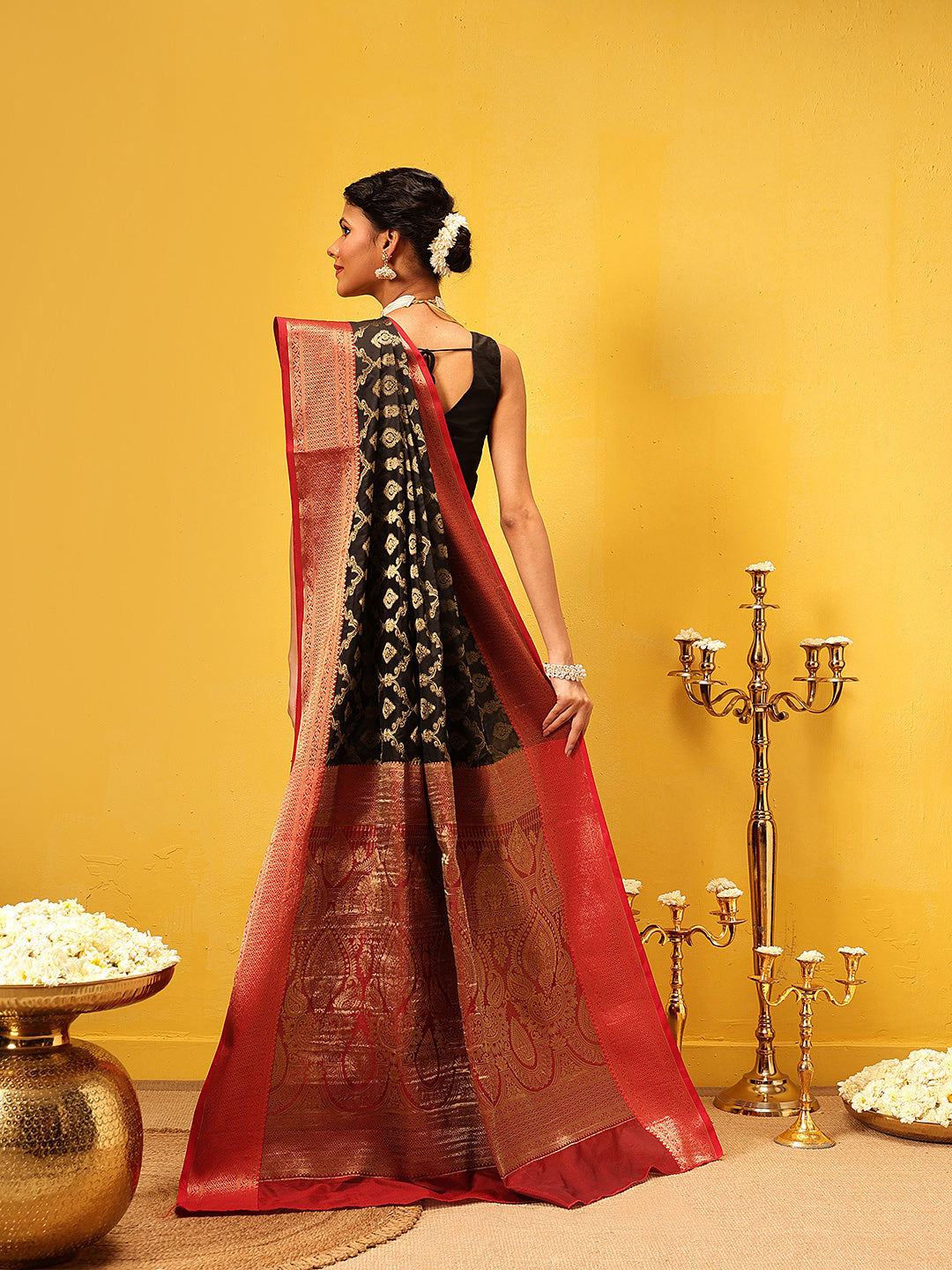 Hiral Fashion Black Banarasi Silk Woven Design Saree | Swadesiicart