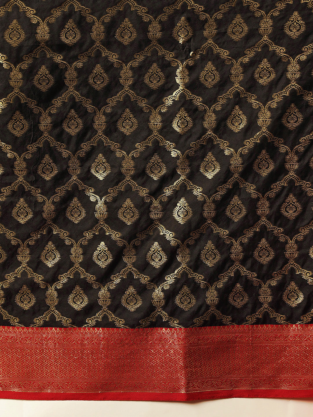 Hiral Fashion Black Banarasi Silk Woven Design Saree | Swadesiicart