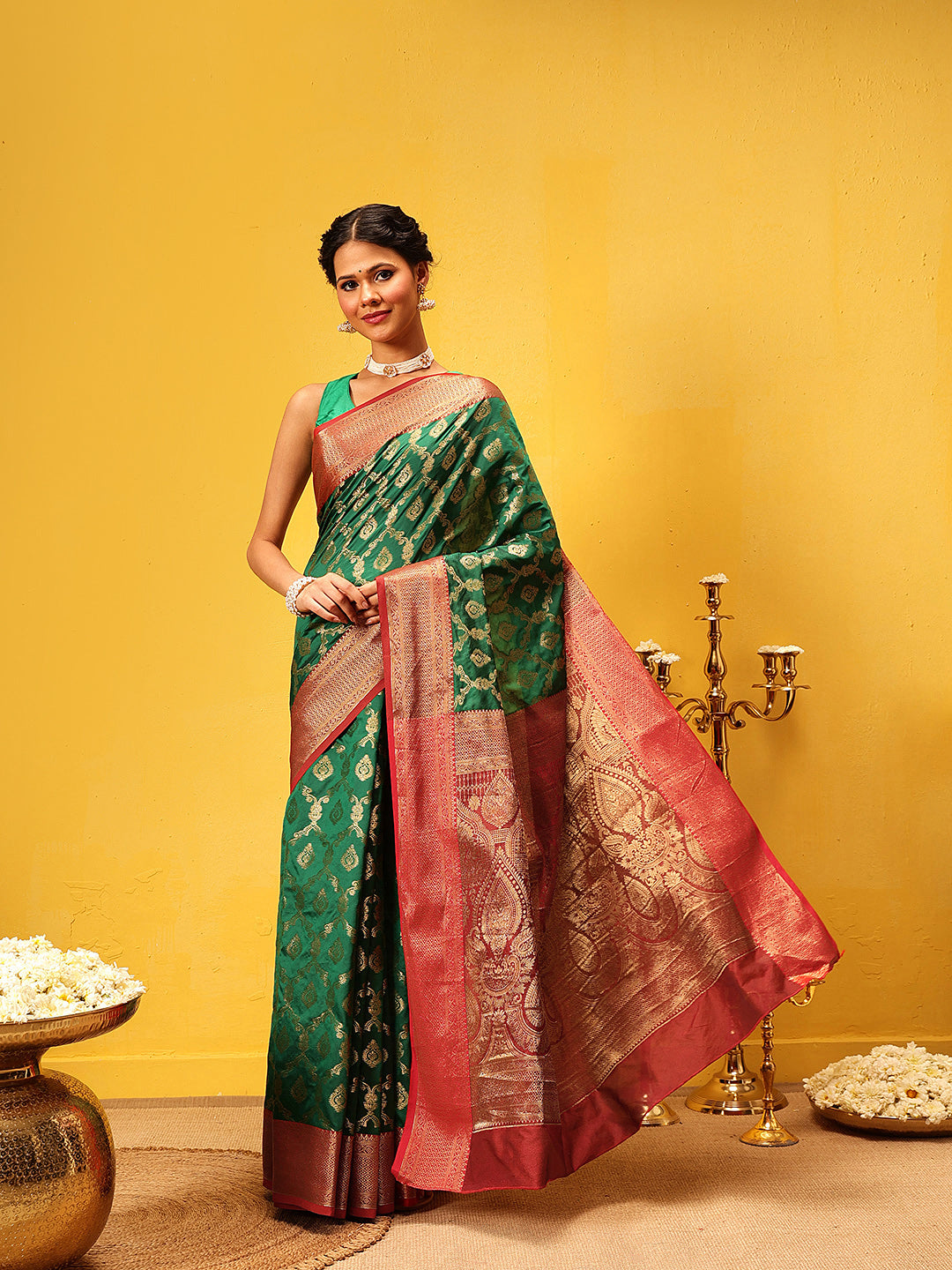 Hiral Fashion Green Banarasi Silk Woven Design Saree | Swadesiicart