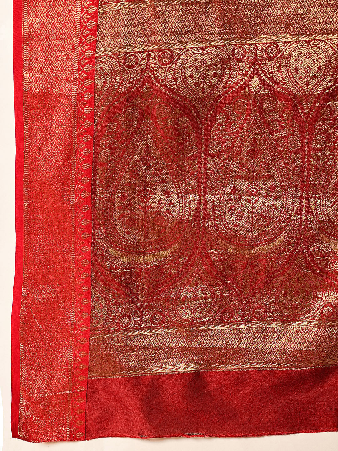 Hiral Fashion Black Banarasi Silk Woven Design Saree | Swadesiicart
