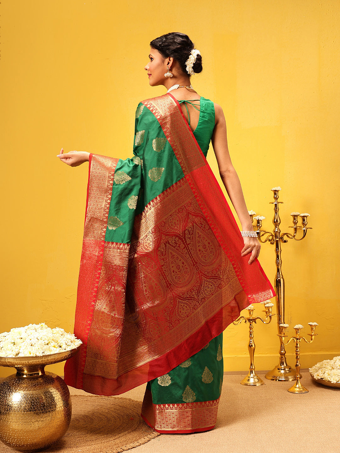 Hiral Fashion Green Banarasi Silk Woven Design Saree | Swadesiicart