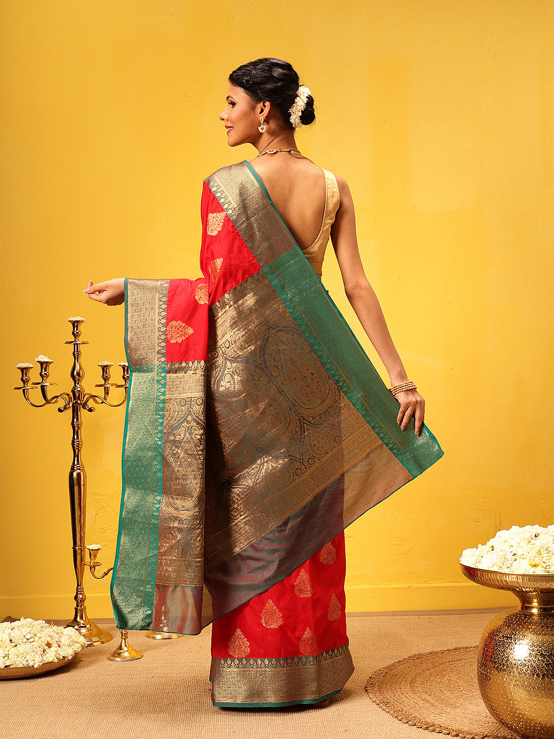 Hiral Fashion Red Banarasi Silk Woven Design Saree | Swadesiicart