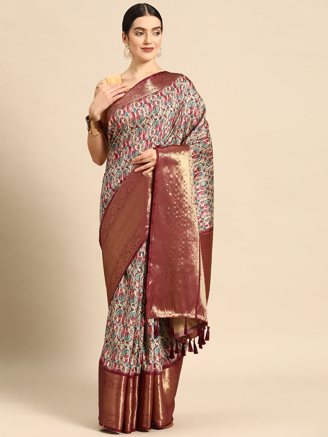 Off White Kanchipuram Silk Digital Print Paisely Saree with Unstitched Blouse - Hiral Fashion | Swadesiicart