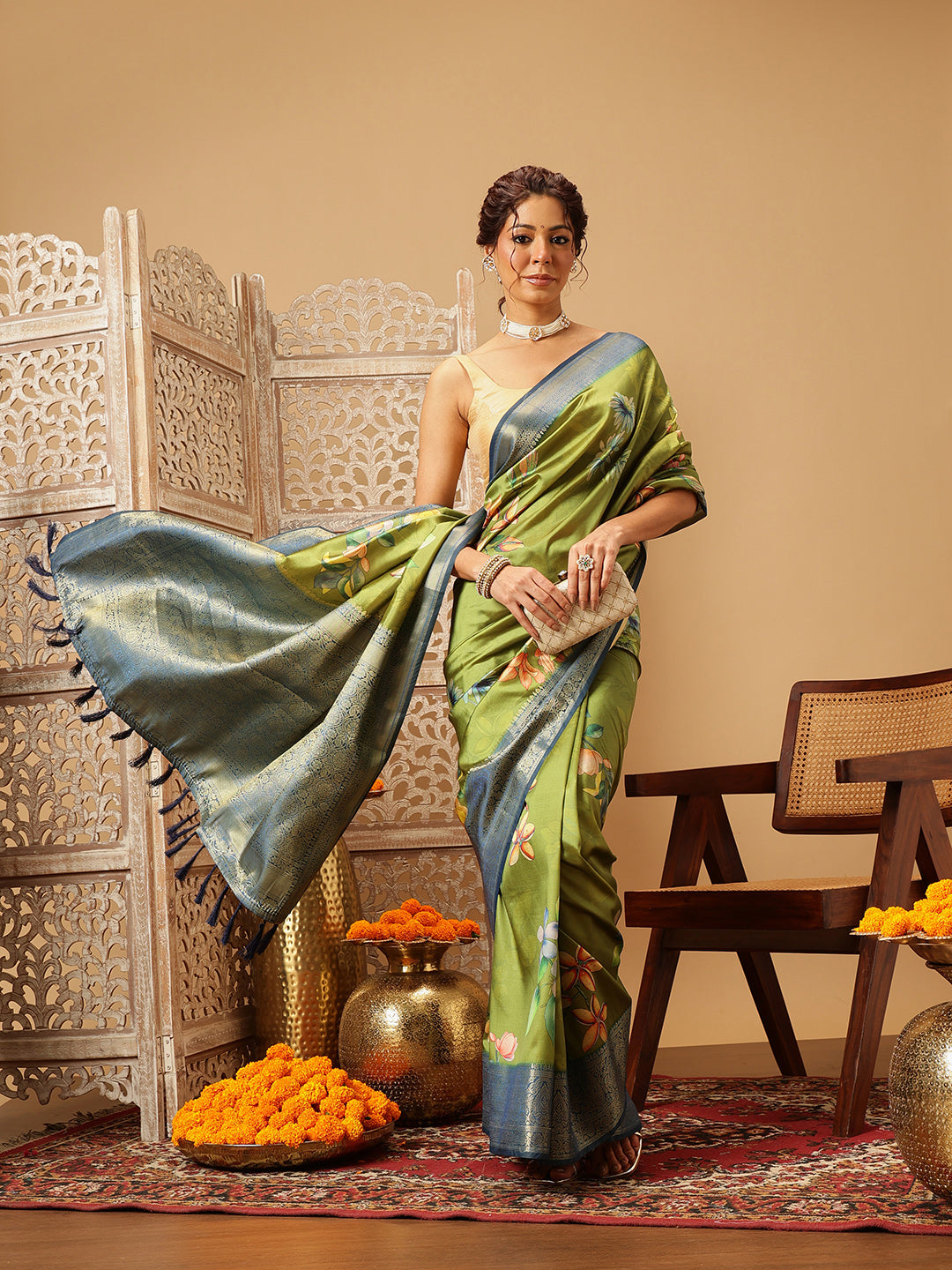Hiral Fashion Green Banarasi Silk Floral Digital Printed Saree | Swadesiicart