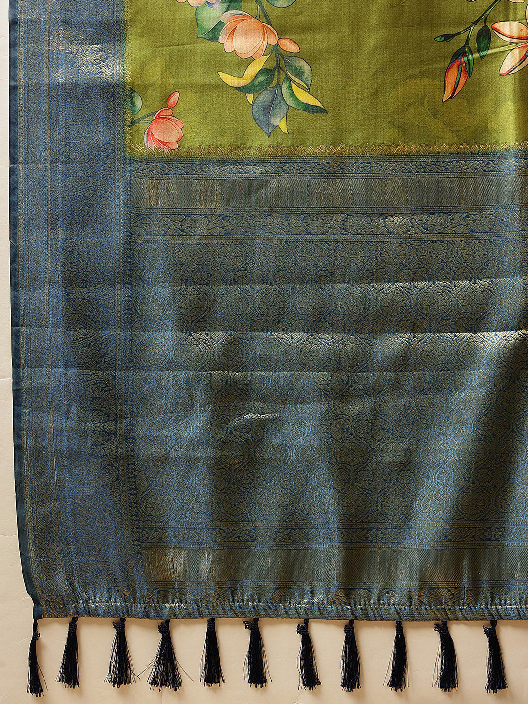 Hiral Fashion Green Banarasi Silk Floral Digital Printed Saree | Swadesiicart