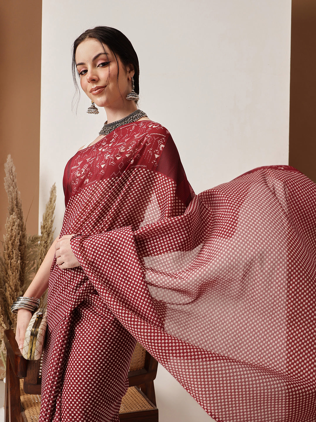Hiral Fashion Maroon Bollywood Mul Cotton Abstract Digital Printed Saree | Swadesiicart